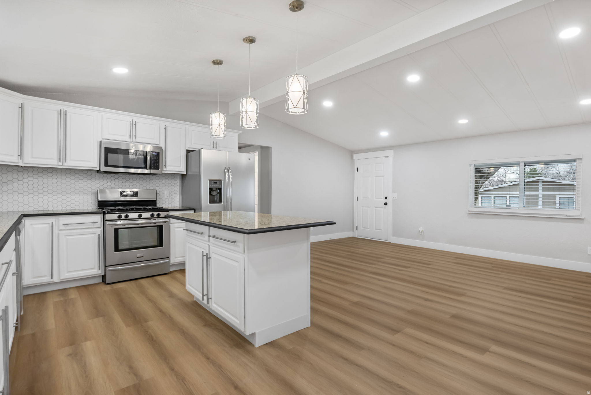 CAMELOT - Residential