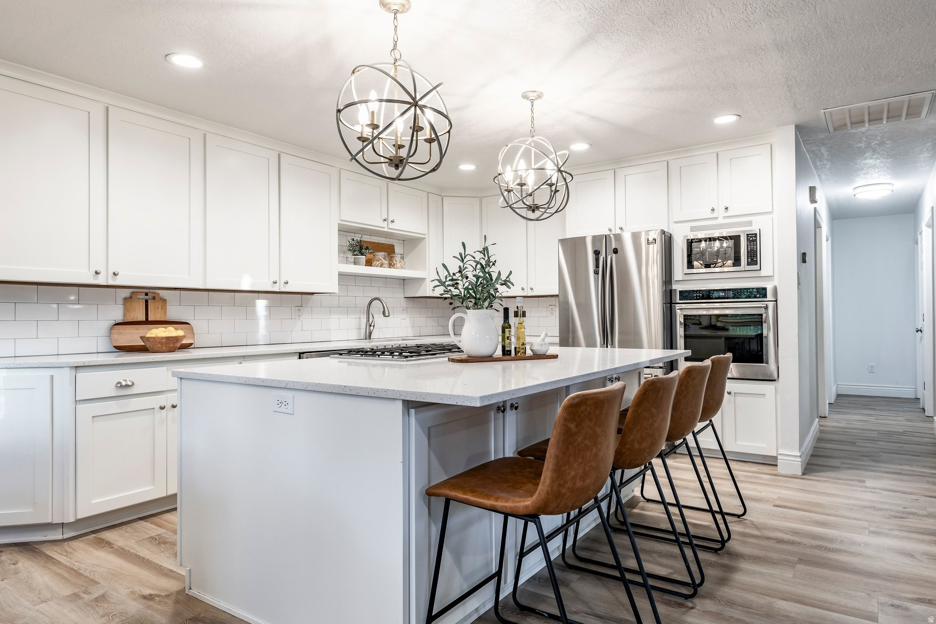 WHISPERING OAKS SUB - Residential