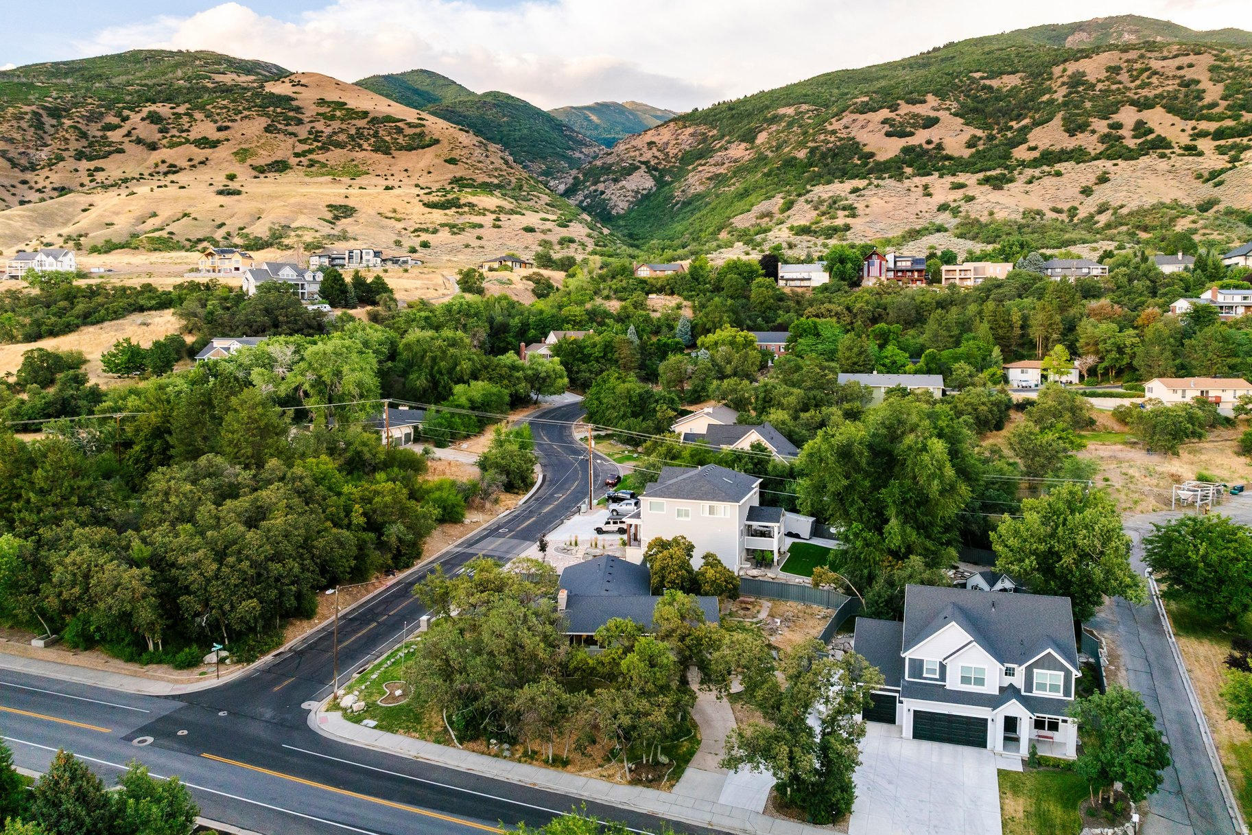 WHISPERING OAKS SUB - Residential