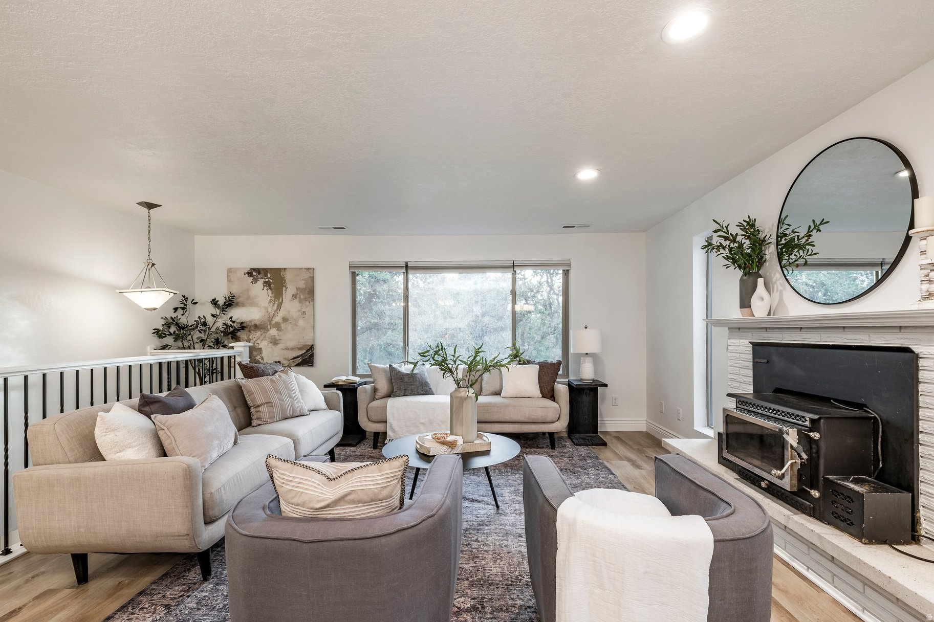 WHISPERING OAKS SUB - Residential