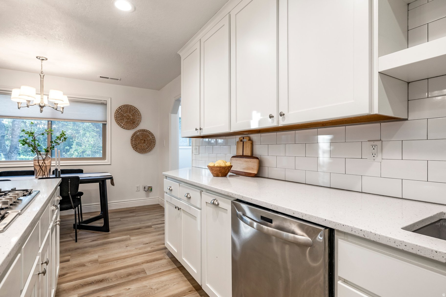 WHISPERING OAKS SUB - Residential