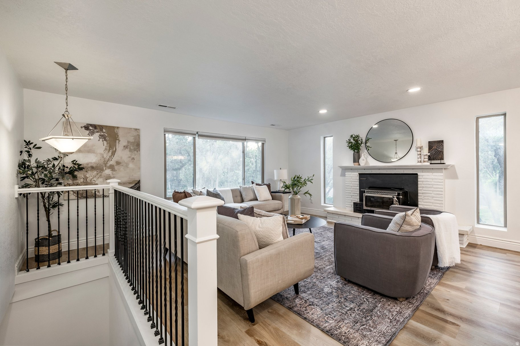WHISPERING OAKS SUB - Residential