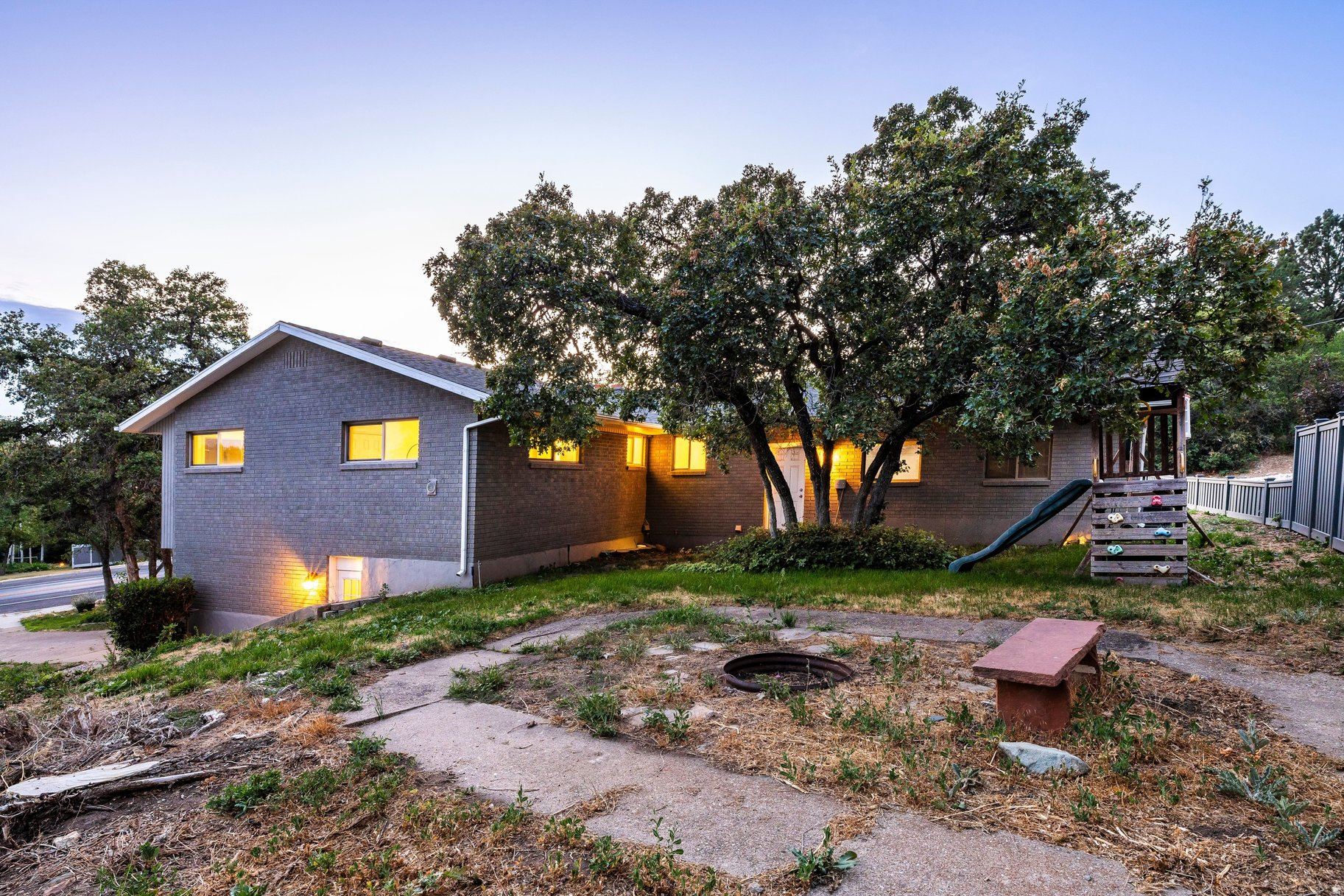WHISPERING OAKS SUB - Residential