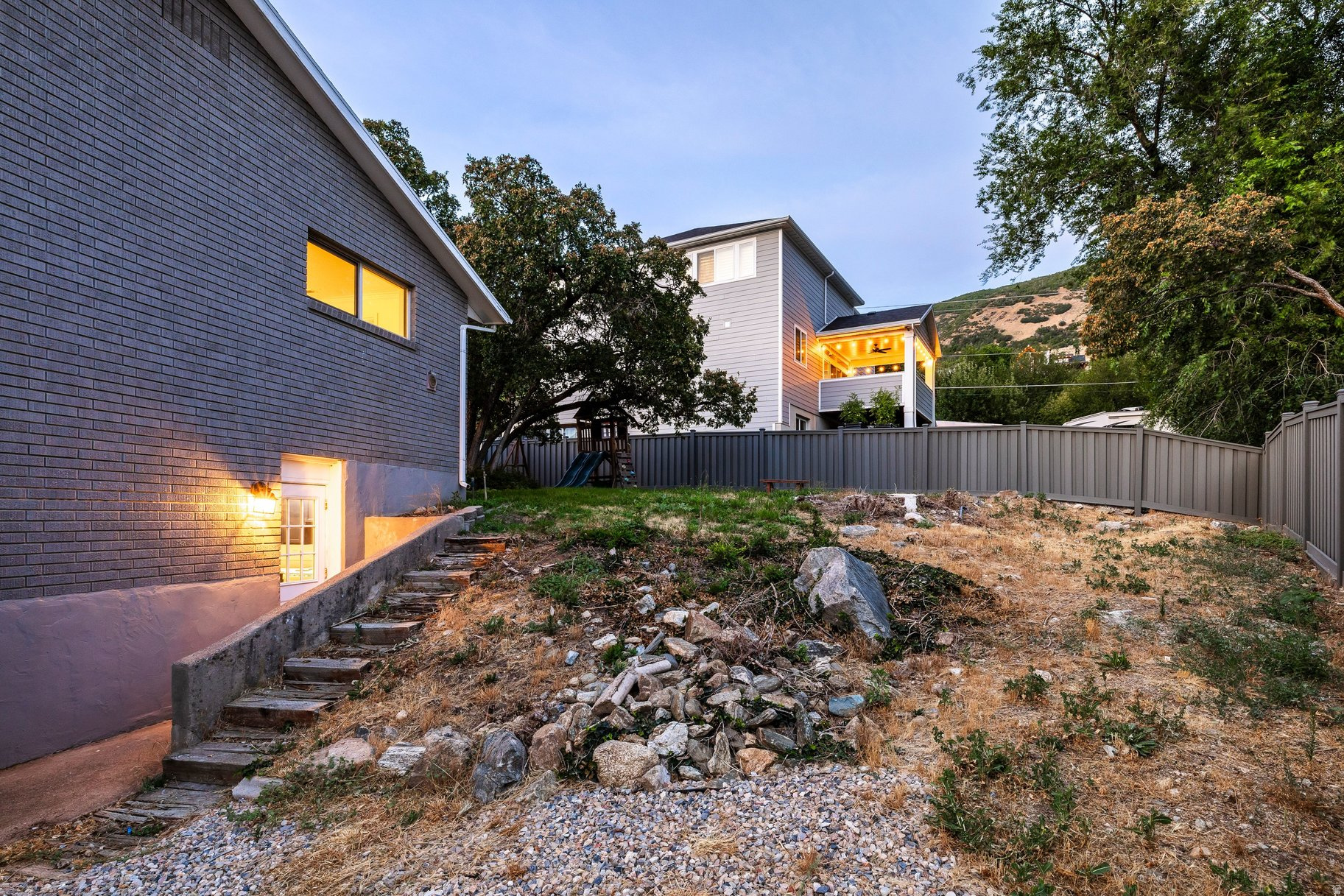 WHISPERING OAKS SUB - Residential