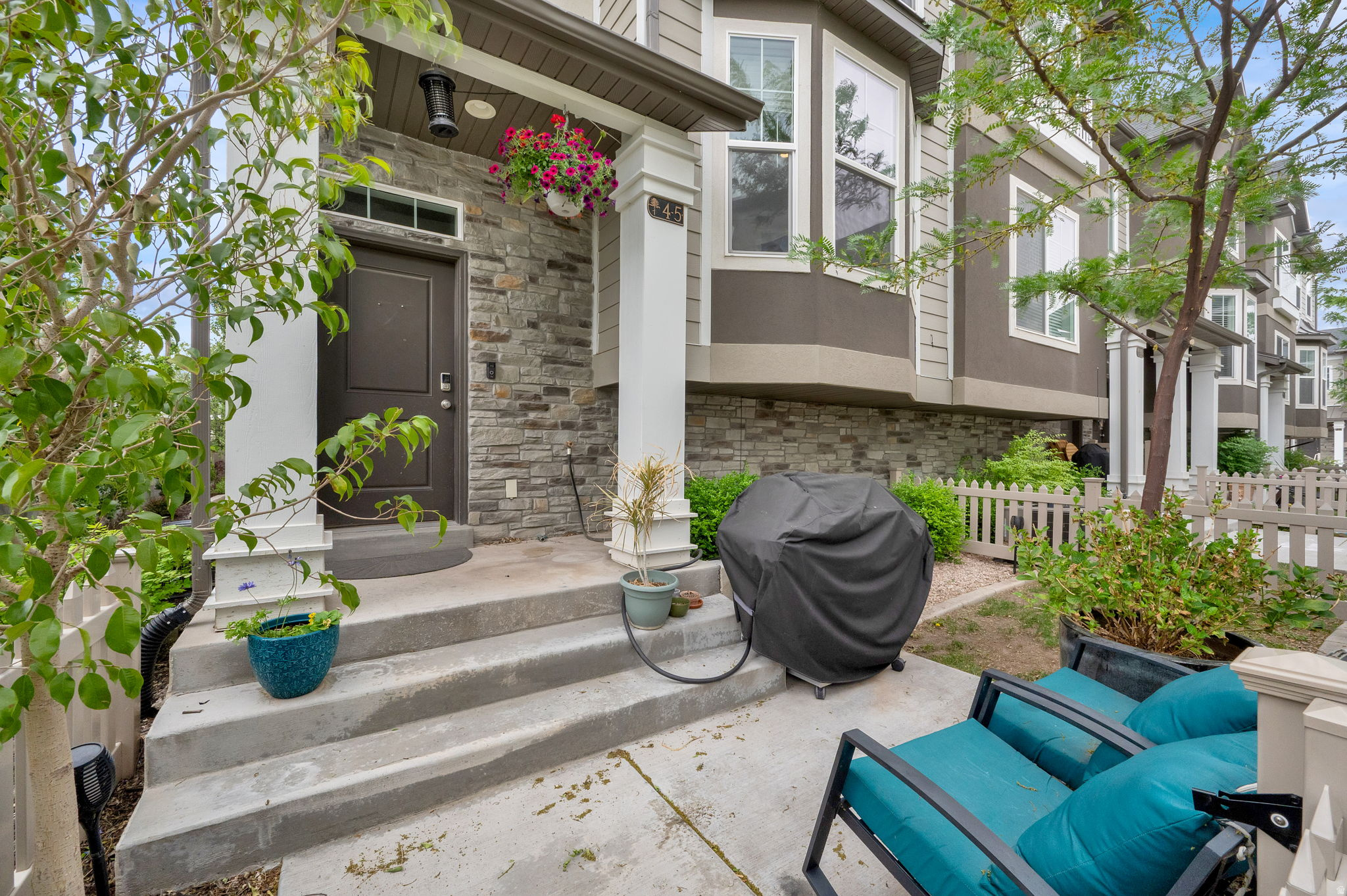 OLDE TOWNE CENTRE - Residential