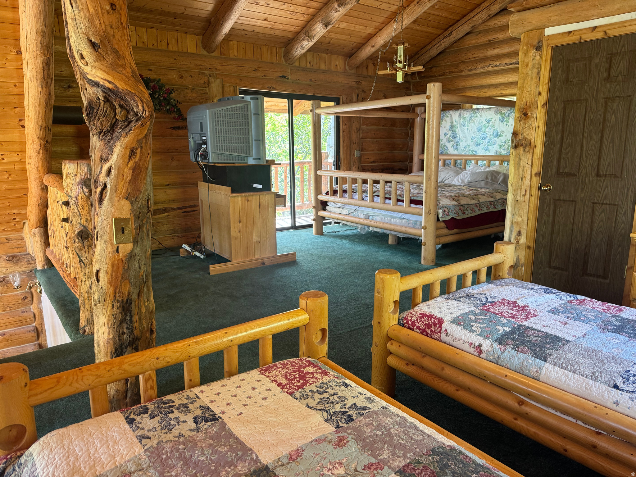 TIMBER LAKES - Residential