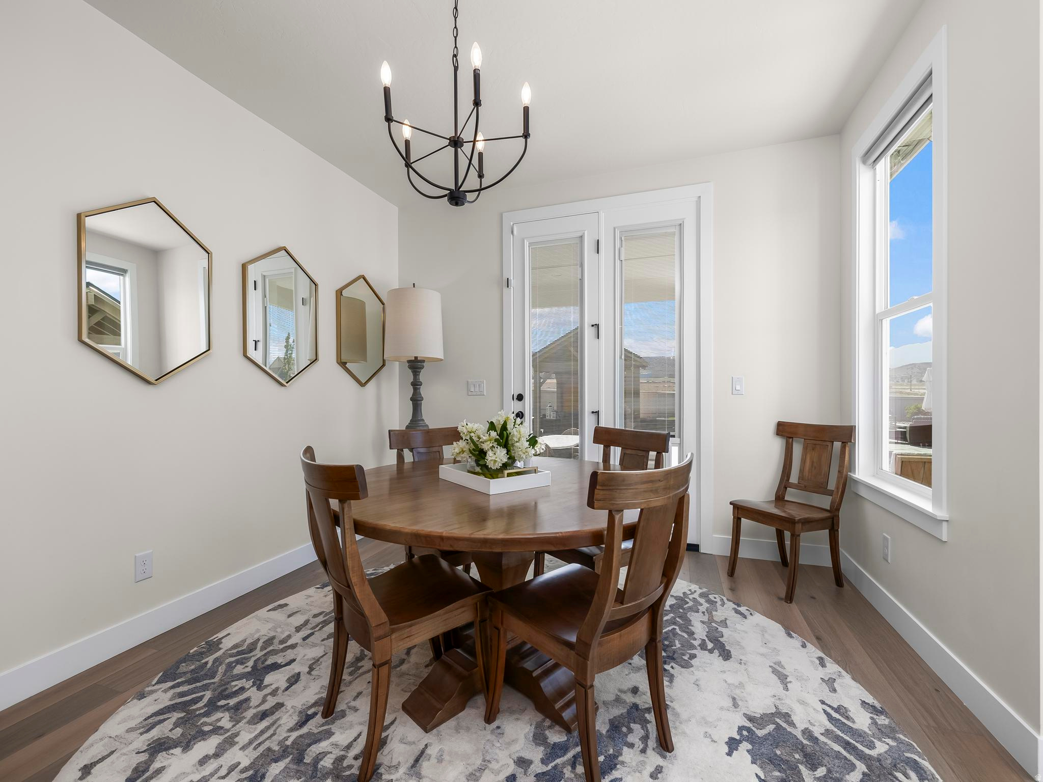 BEACON POINTE - Residential