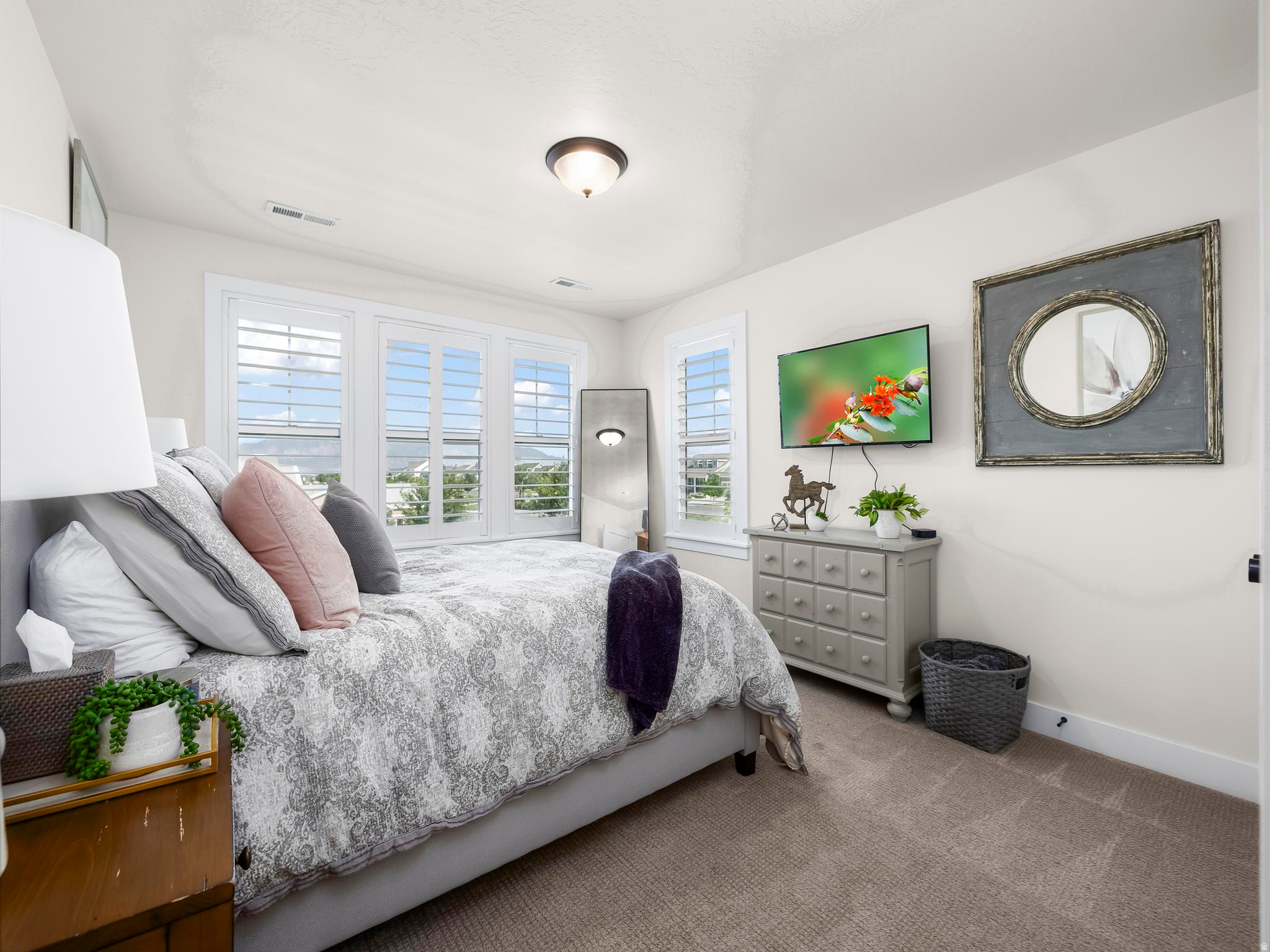 BEACON POINTE - Residential