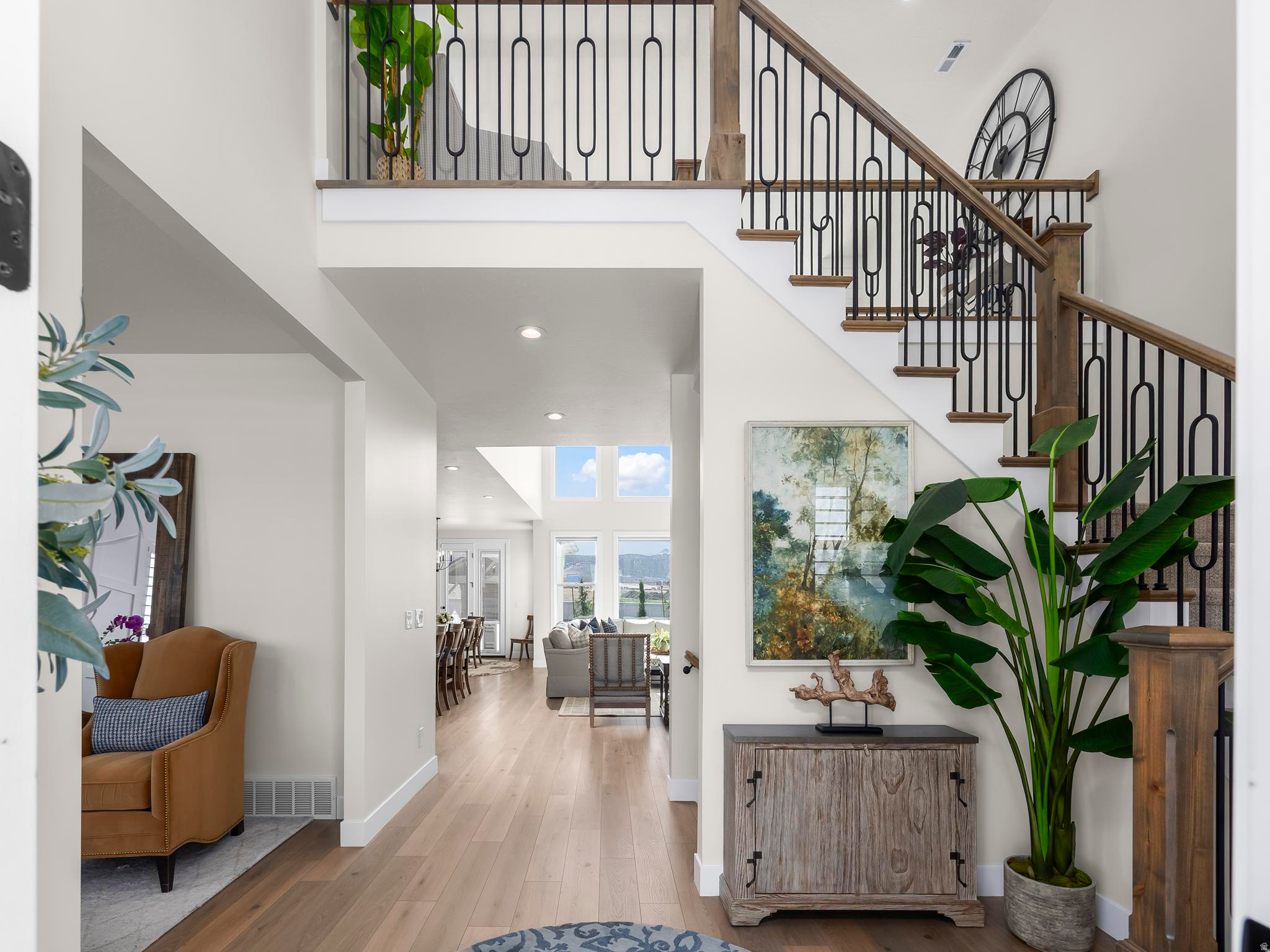 BEACON POINTE - Residential