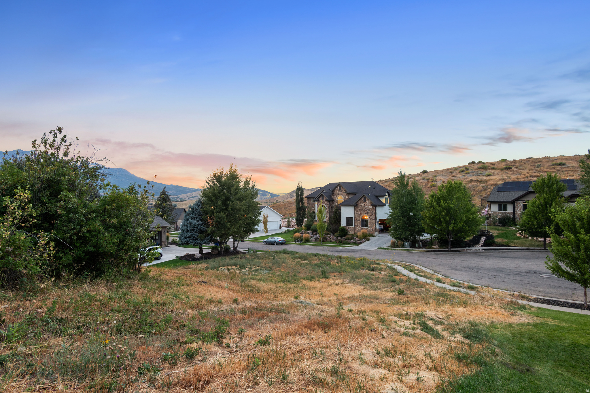 COTTONWOOD HILLS - Land