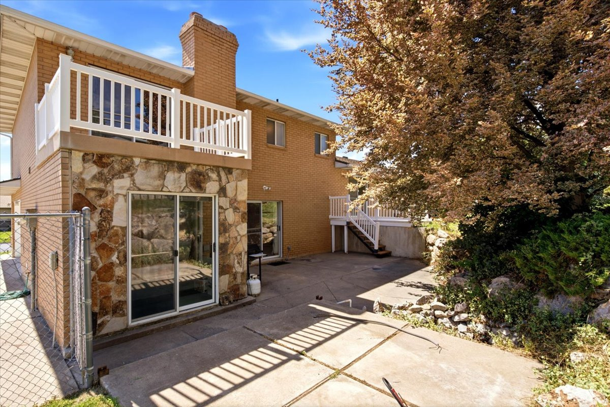 RIDGEVIEW - Residential