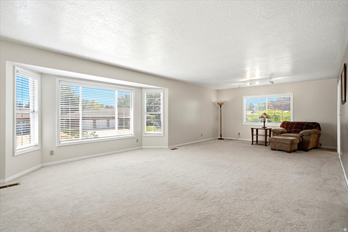 RIDGEVIEW - Residential
