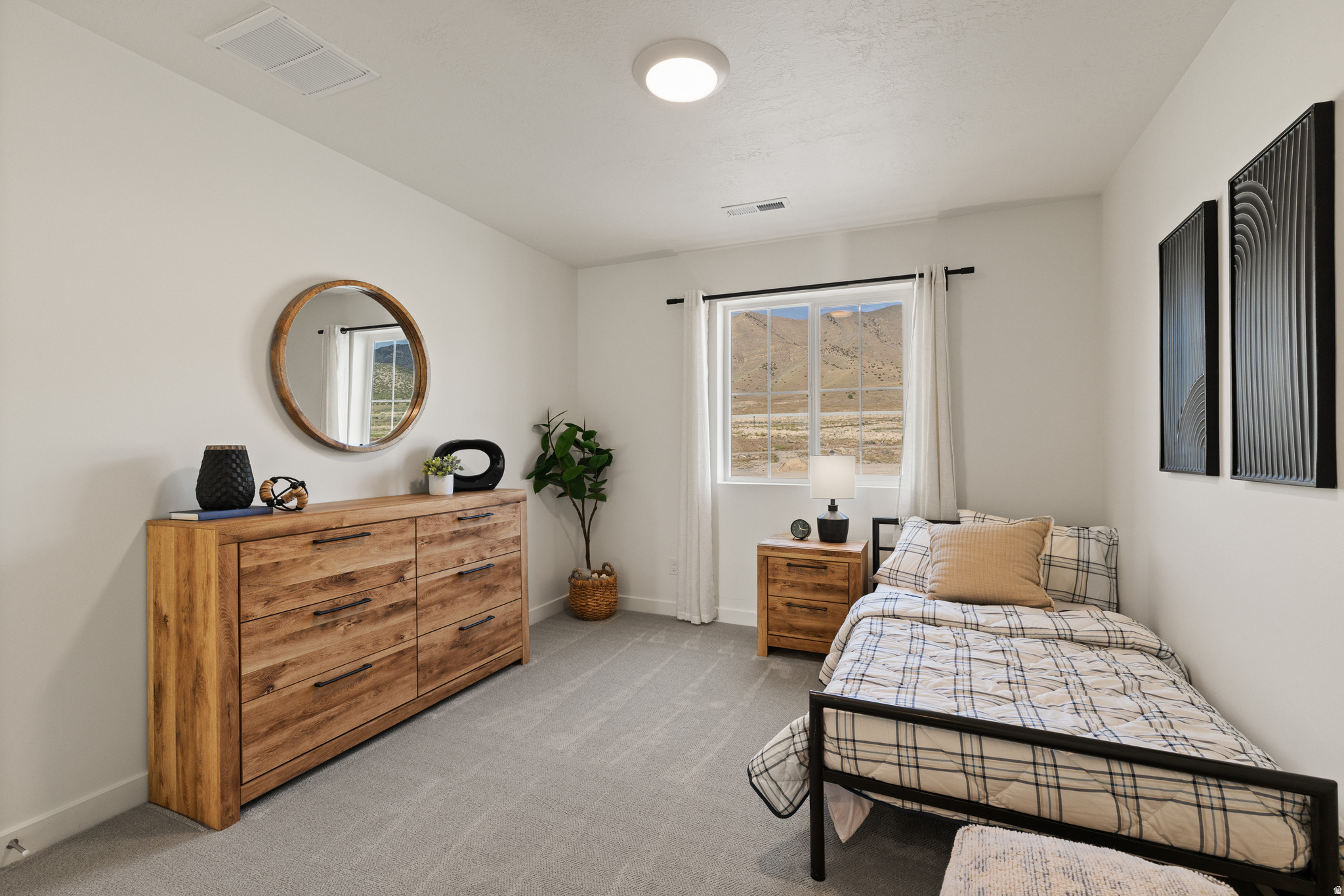 NORTH LAKE MEADOWS - Residential