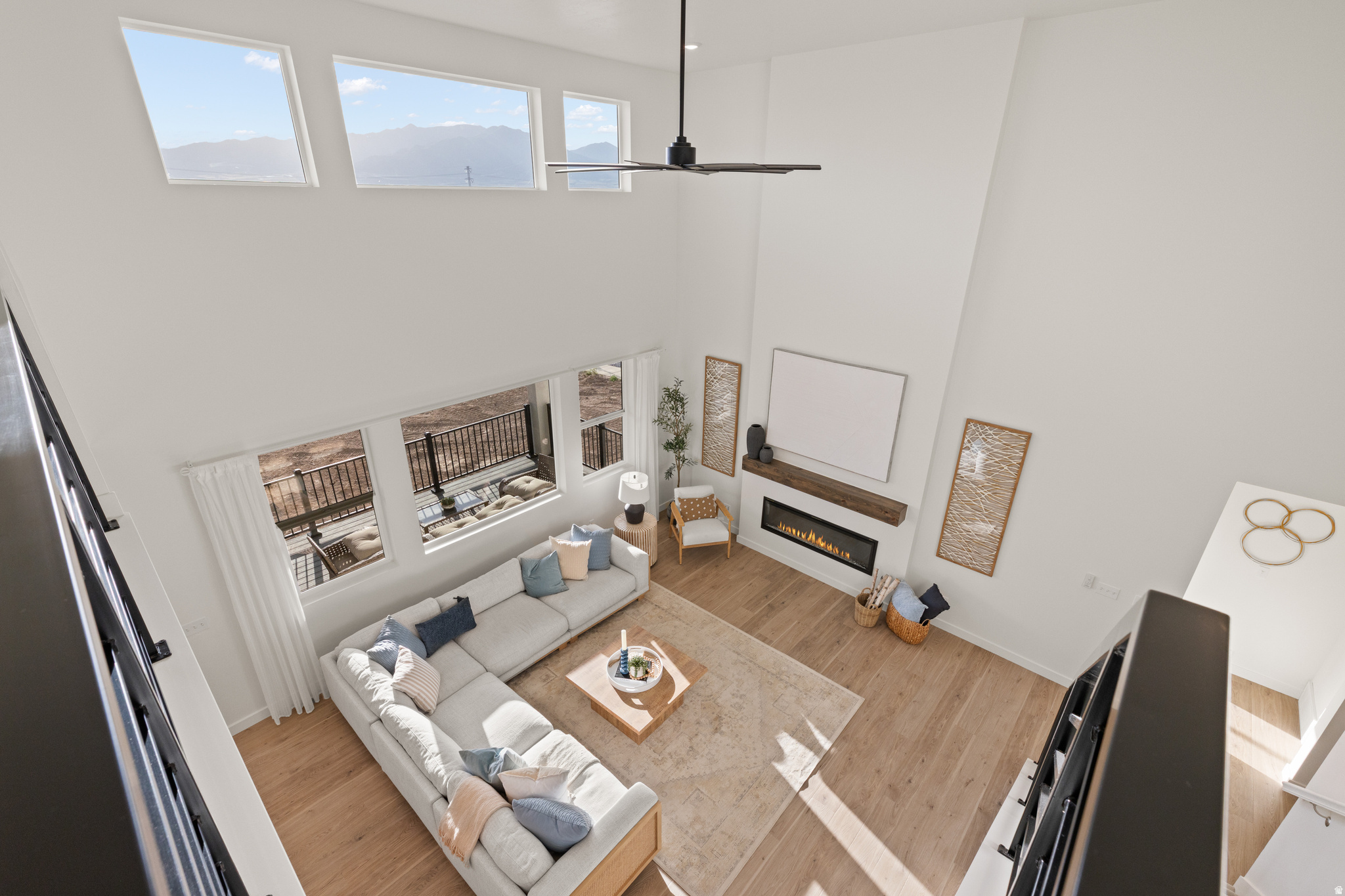 NORTH LAKE MEADOWS - Residential