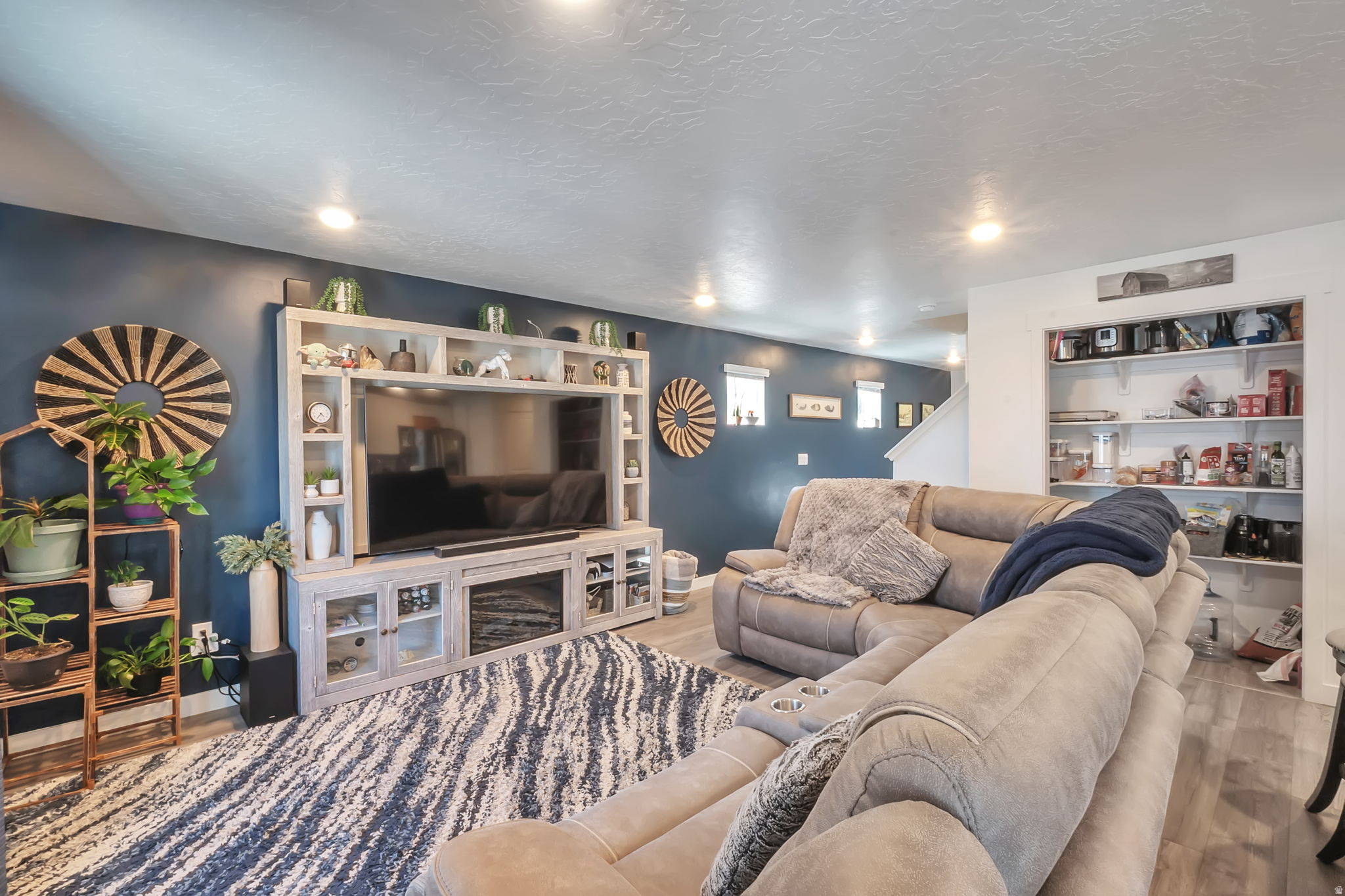 RIDGE - Residential