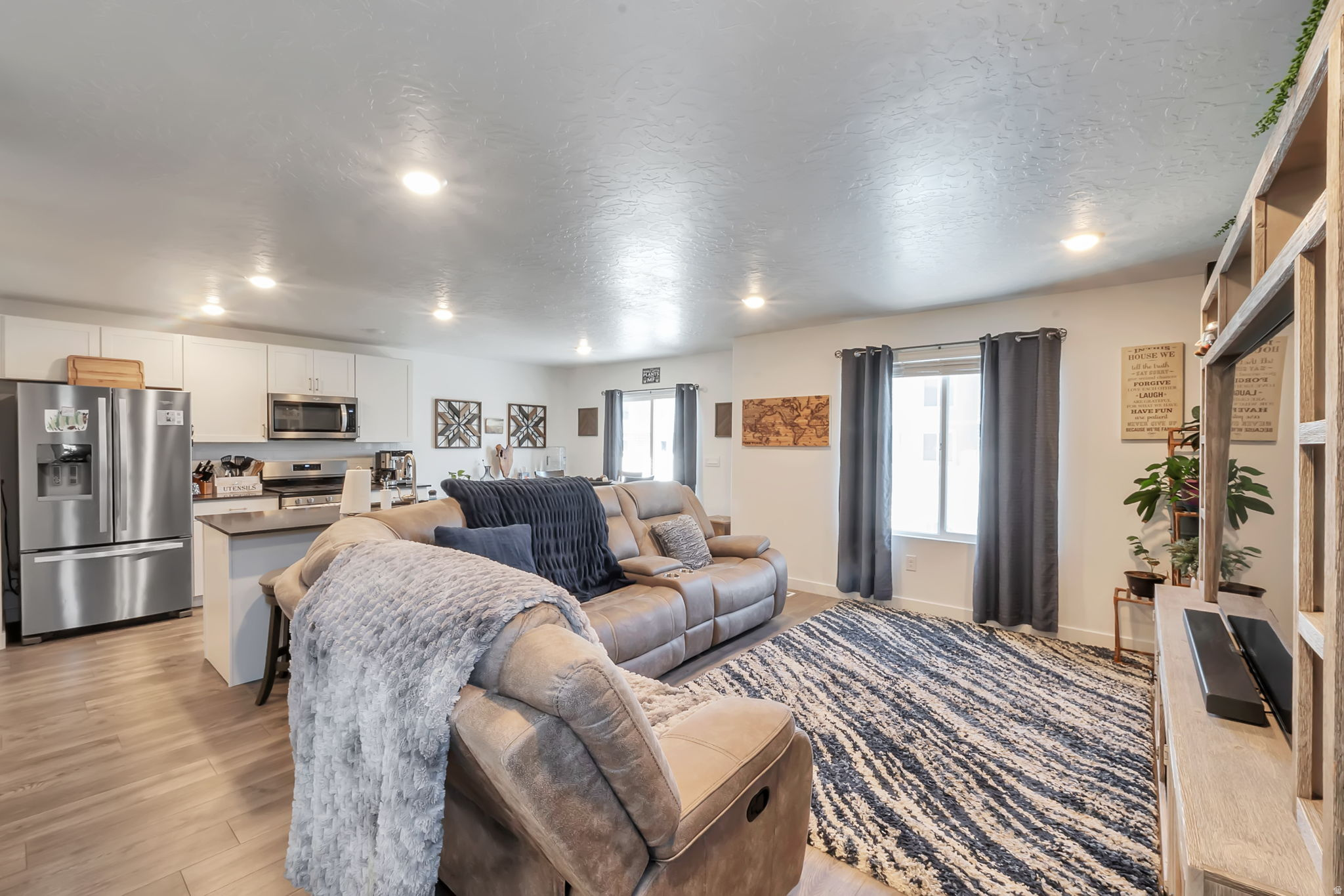 RIDGE - Residential