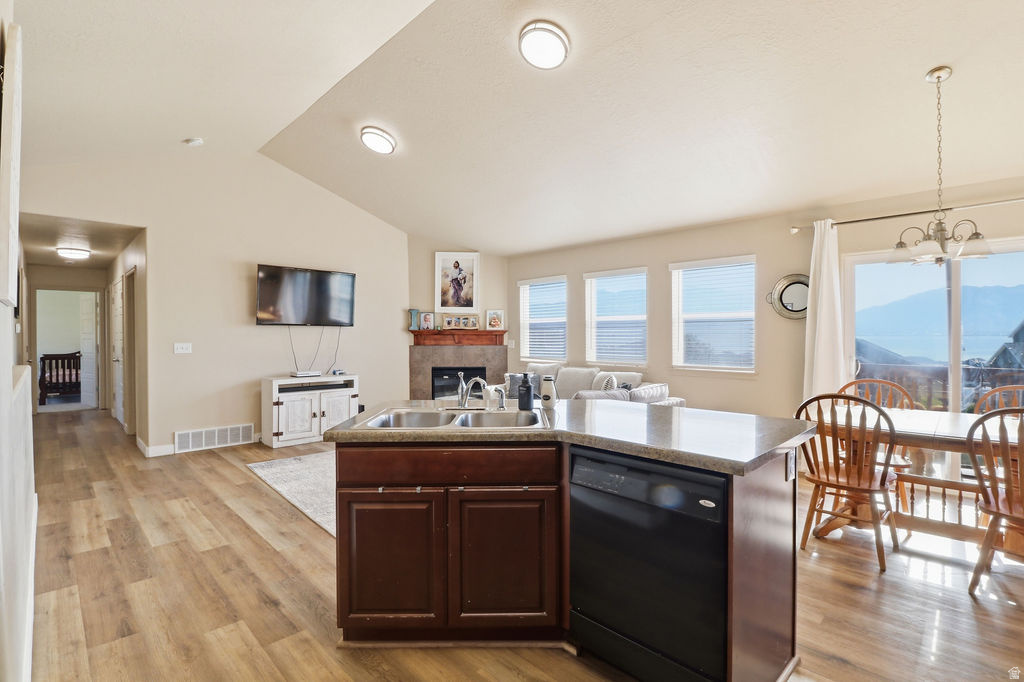 THE VILLAGE OF HAWKS RANCH - Residential