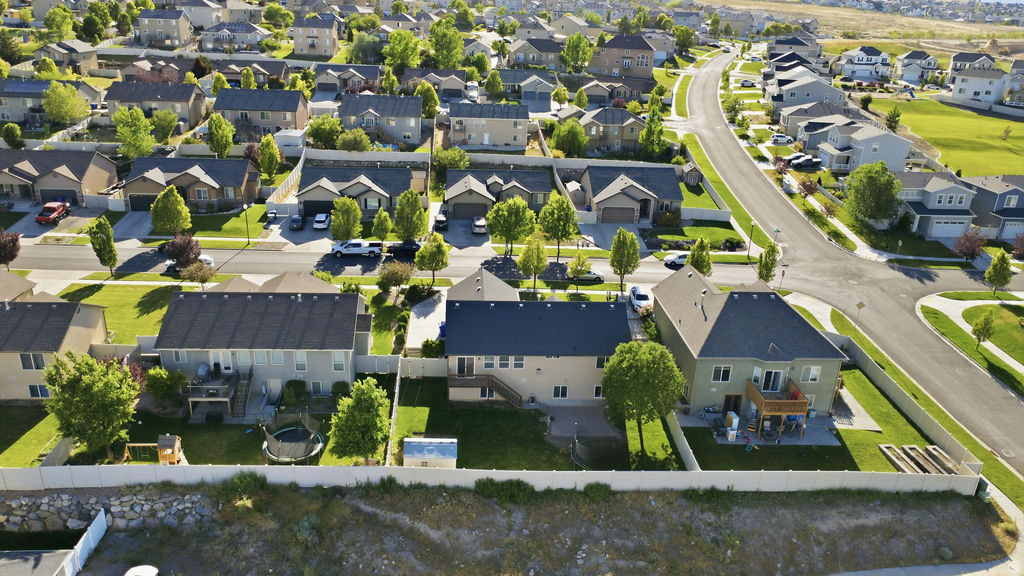 THE VILLAGE OF HAWKS RANCH - Residential