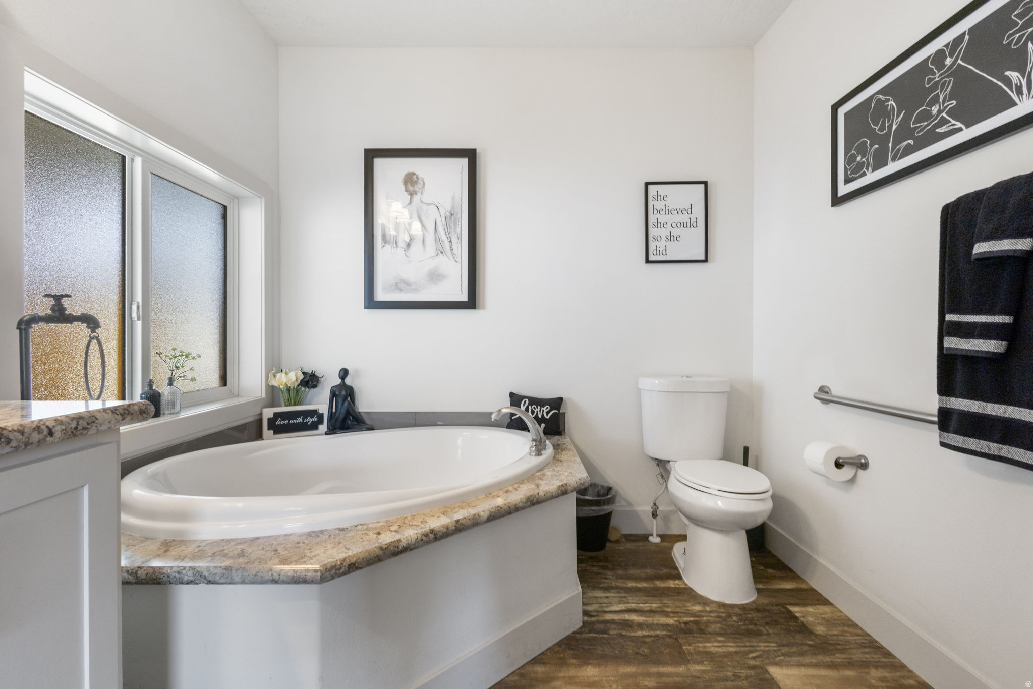 WINCHESTER ESTATES - Residential