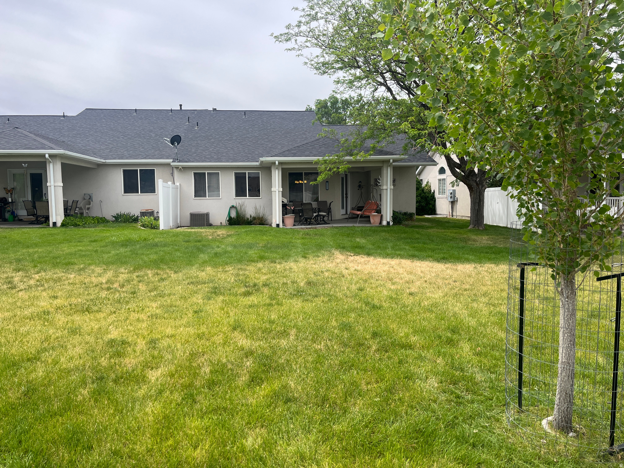 HOME TOWNE - Residential