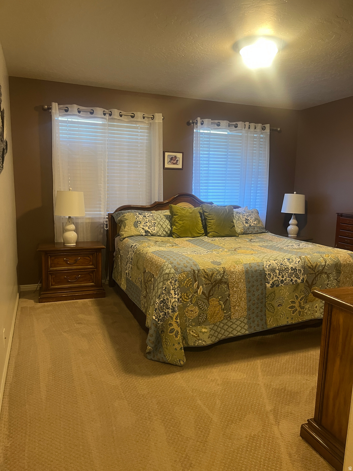 HOME TOWNE - Residential