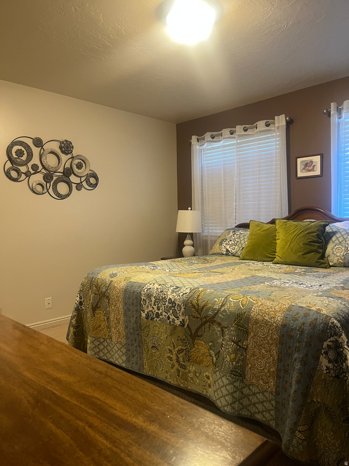HOME TOWNE - Residential