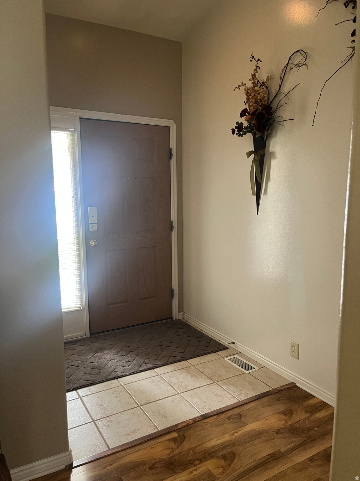 HOME TOWNE - Residential