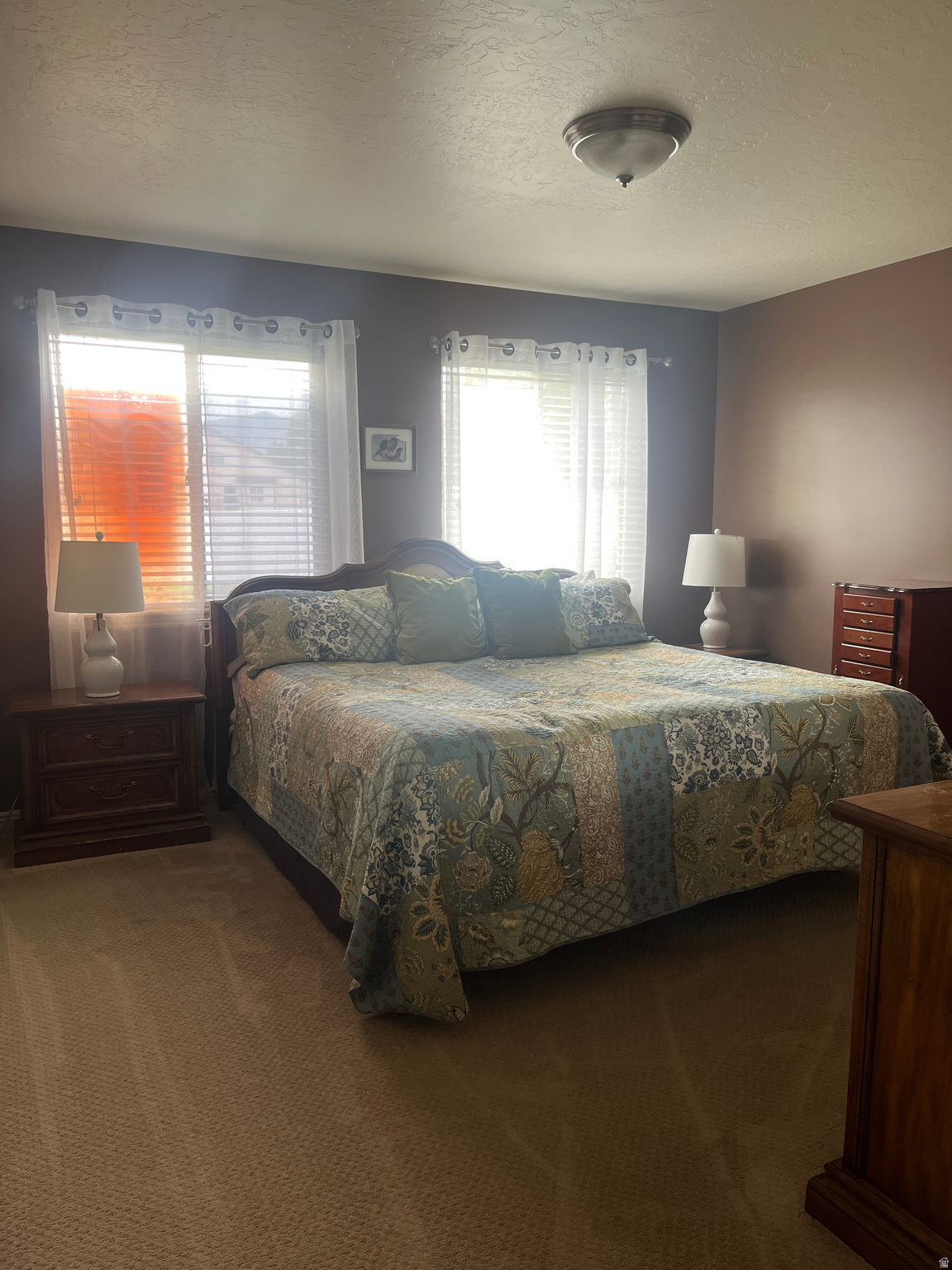 HOME TOWNE - Residential