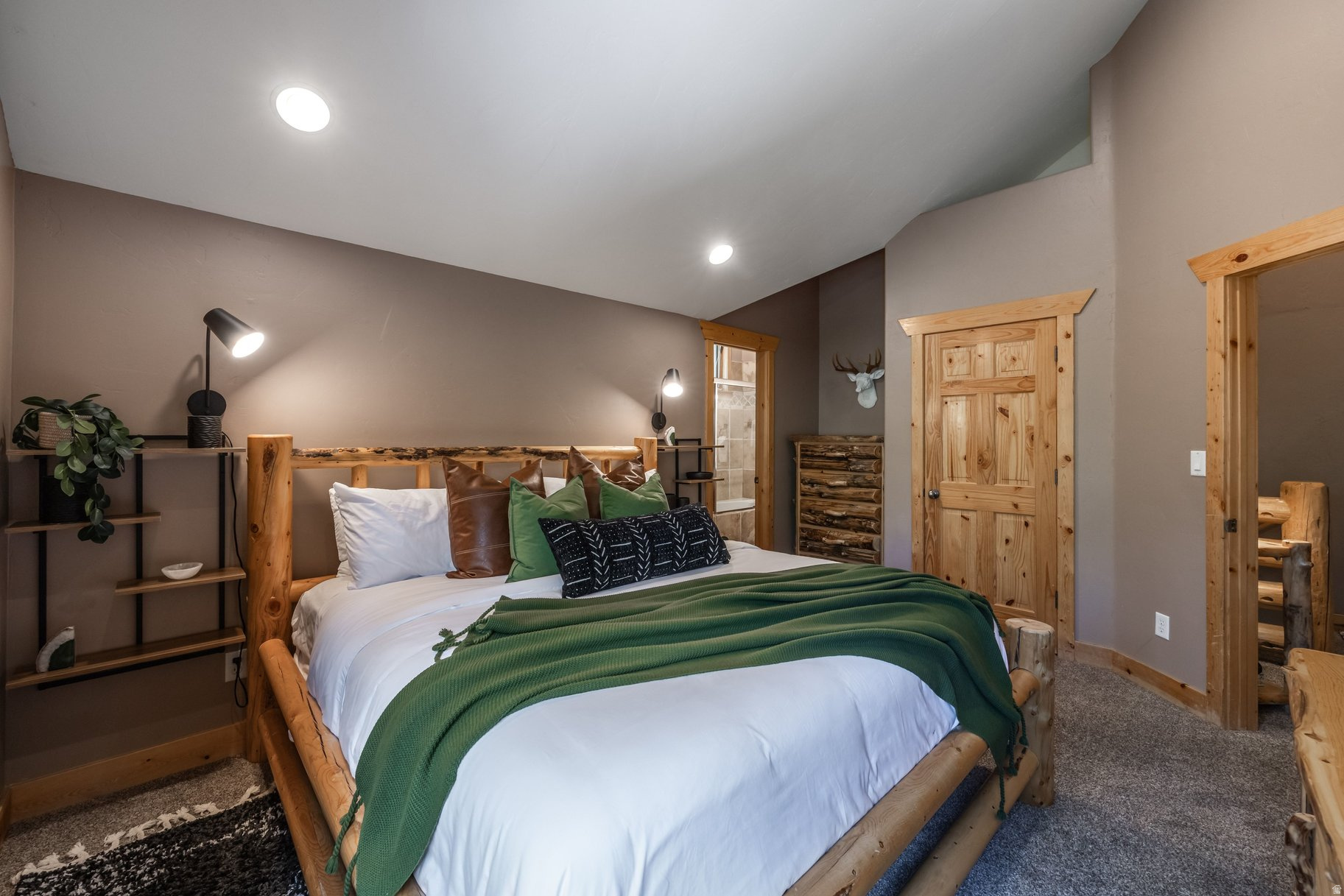 TIMBER WOLF LODGE CO - Residential