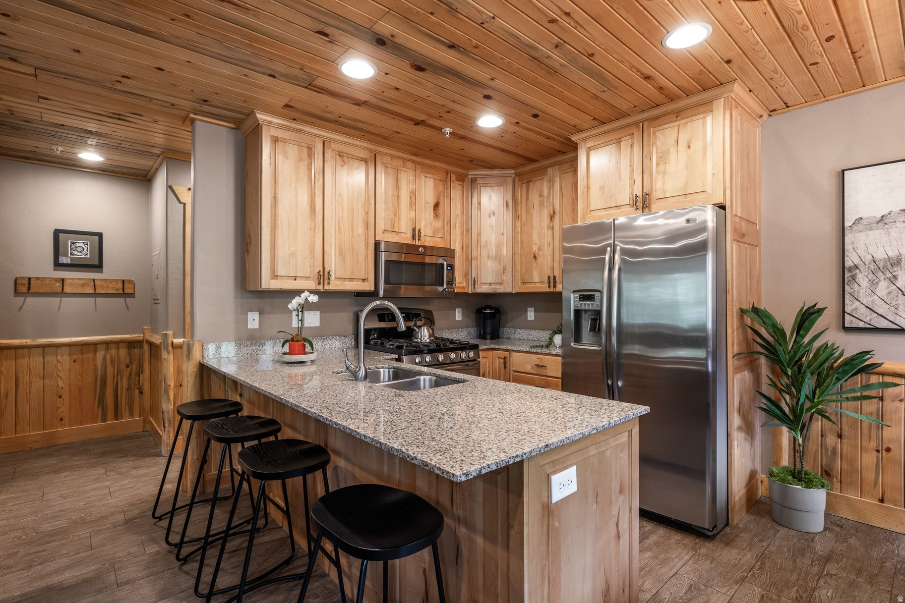 TIMBER WOLF LODGE CO - Residential