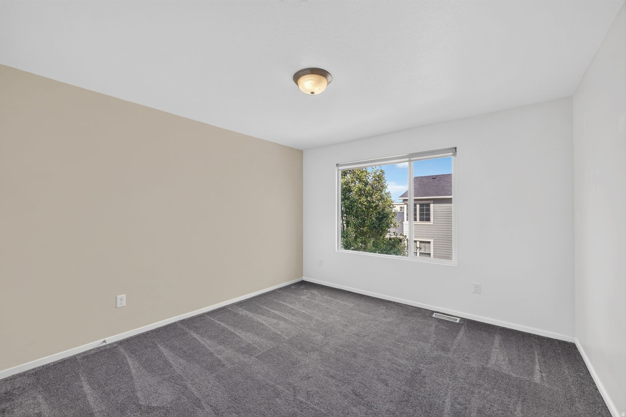 DAYBREAK - Residential
