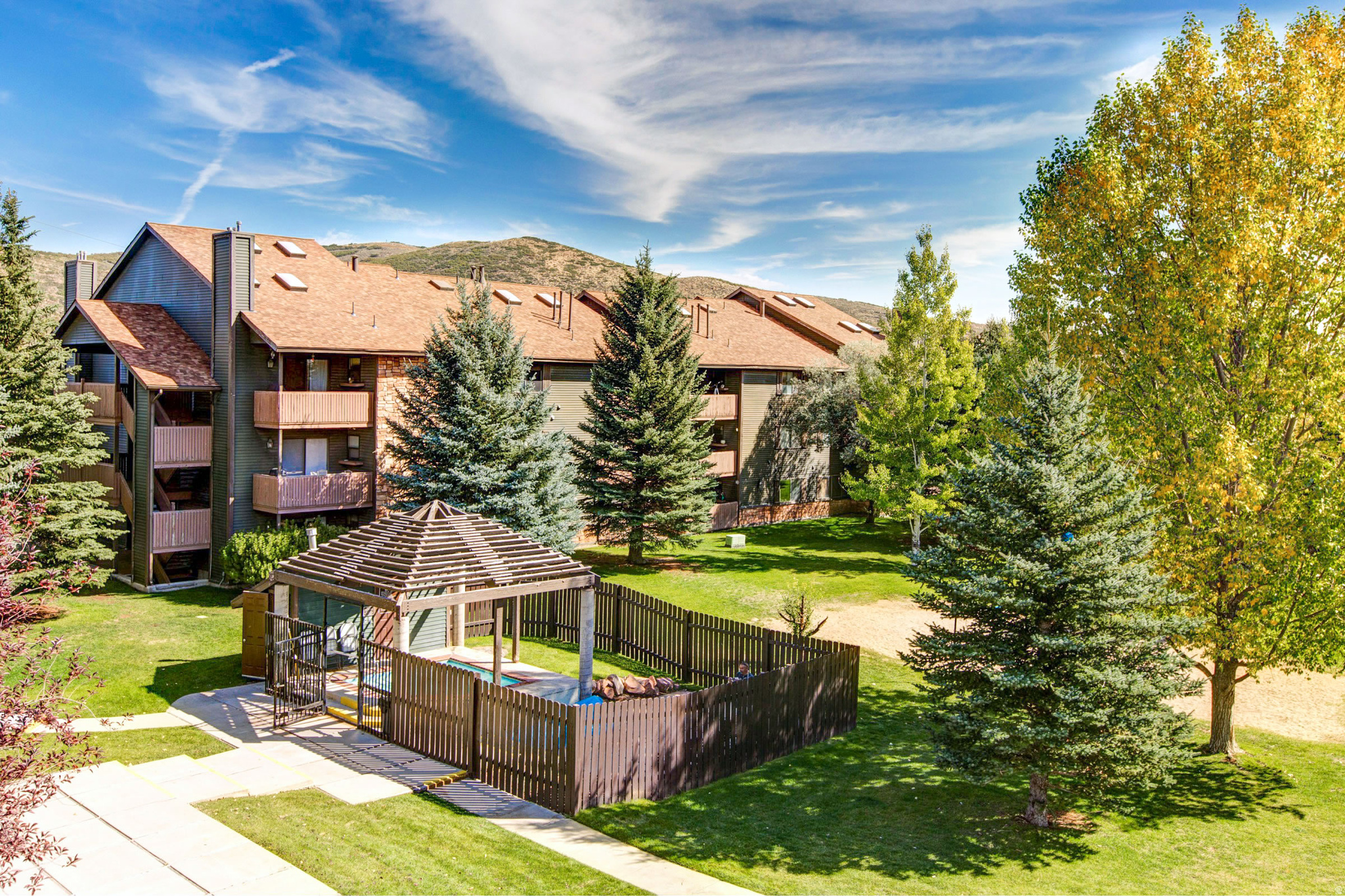 POWDERWOOD AT LANDMARK - Residential
