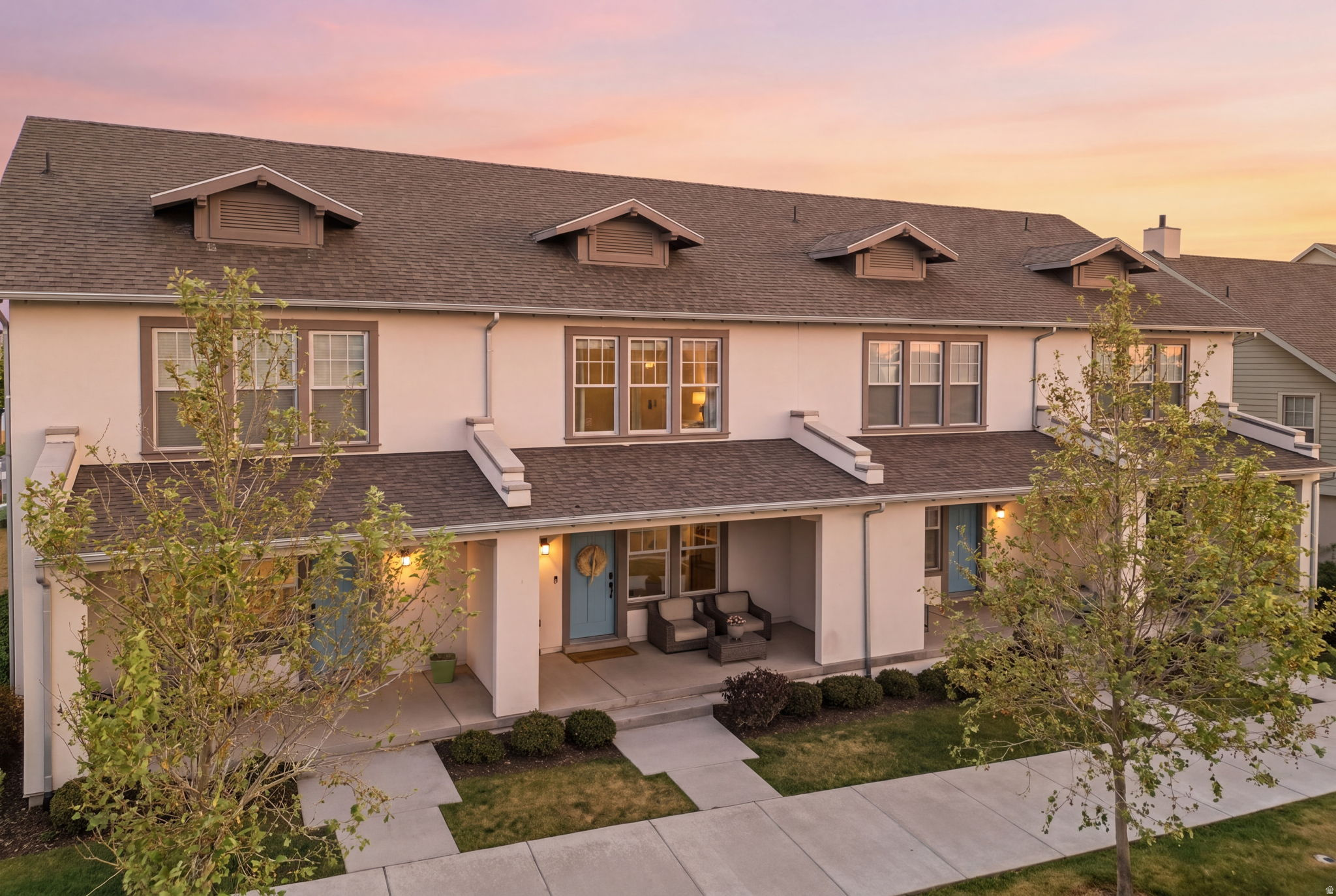 This elegantly appointed townhome in Lake Village enjoys a prime location with swift access to the lake, as well as the numerous activities and amenities Daybreak has to offer. Effortless entry and exit from the community add to its appeal. The residence has been impeccably cared for and boasts refined finishes. A secluded patio offers the perfect setting for a barbecue or tranquil evening. High nine-foot ceilings coupled with a free-flowing floor plan on the main level amplify the sense of space. The state-of-the-art kitchen comes equipped with a generous island, artfully designed pendant lights, a gas stove, and dual ovens. Retreat to the master suite featuring trey ceilings, a ceiling fan, a walk-in closet, and captivating mountain vistas. The ensuite bathroom indulges with dual sinks and an expansive shower. Located steps away from Oquirrh Lake and the shops at Daybreak's North Shore. Prospective buyers are encouraged to verify square footage independently, as figures are approximations sourced from county tax records.
