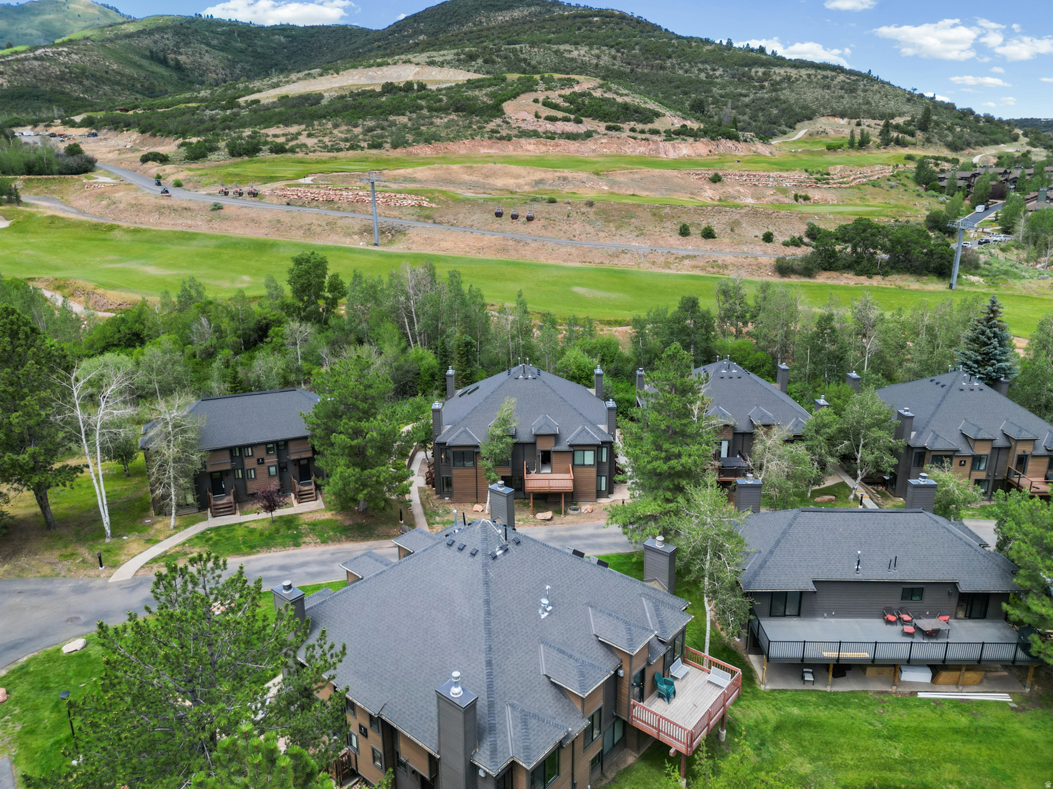 HIDDEN CREEK - Residential