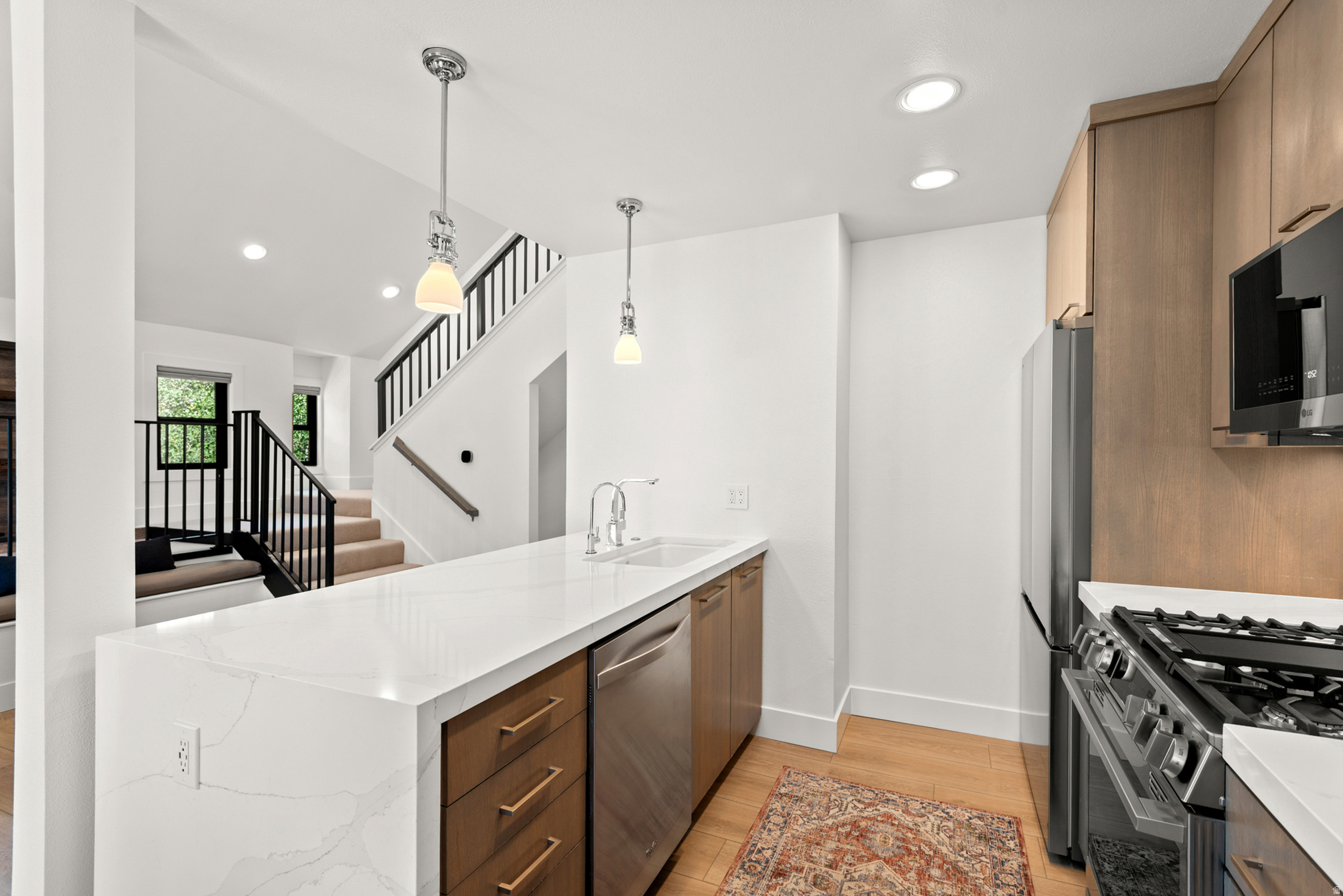HIDDEN CREEK - Residential