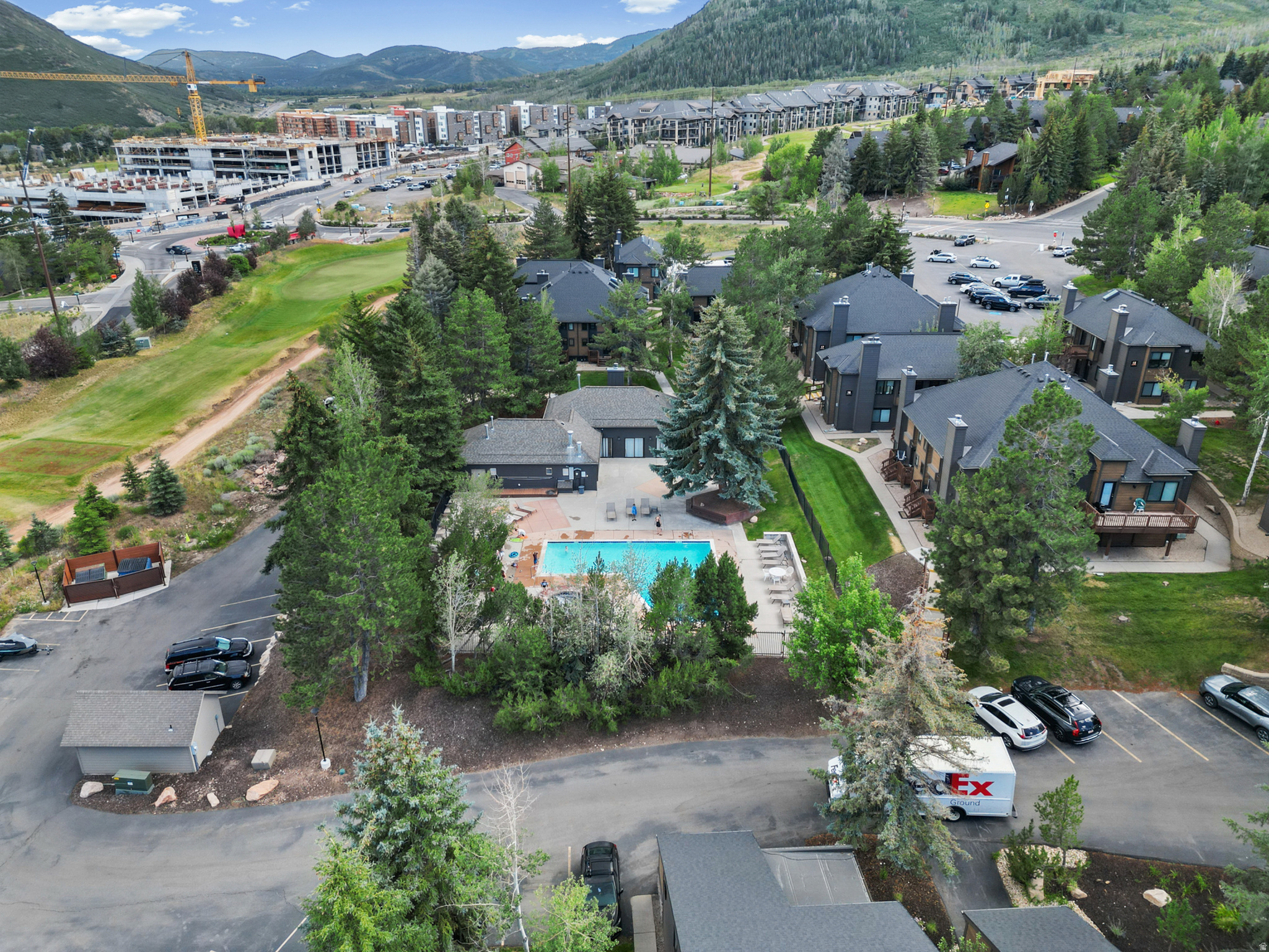 HIDDEN CREEK - Residential