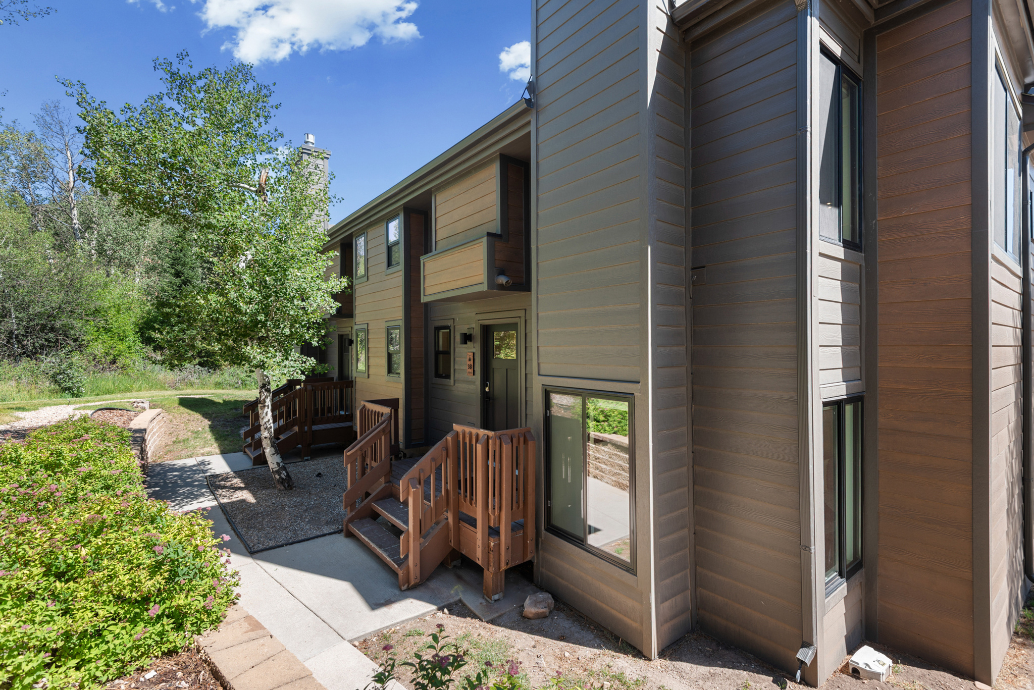 HIDDEN CREEK - Residential