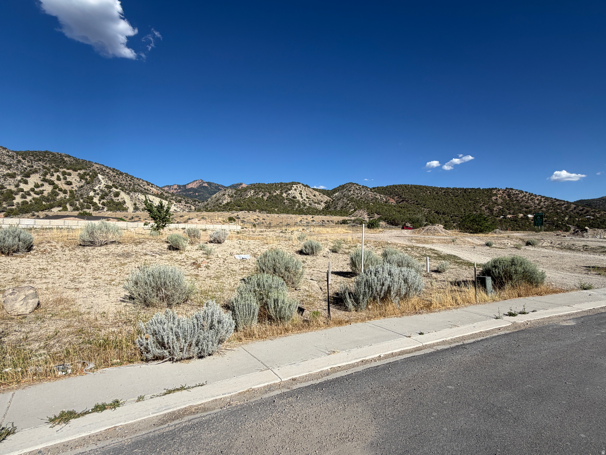 JAMESTOWNE SUBDIVISION - Land