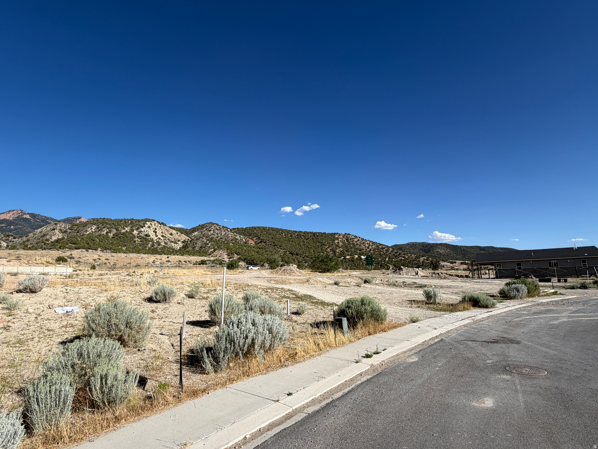 JAMESTOWNE SUBDIVISION - Land