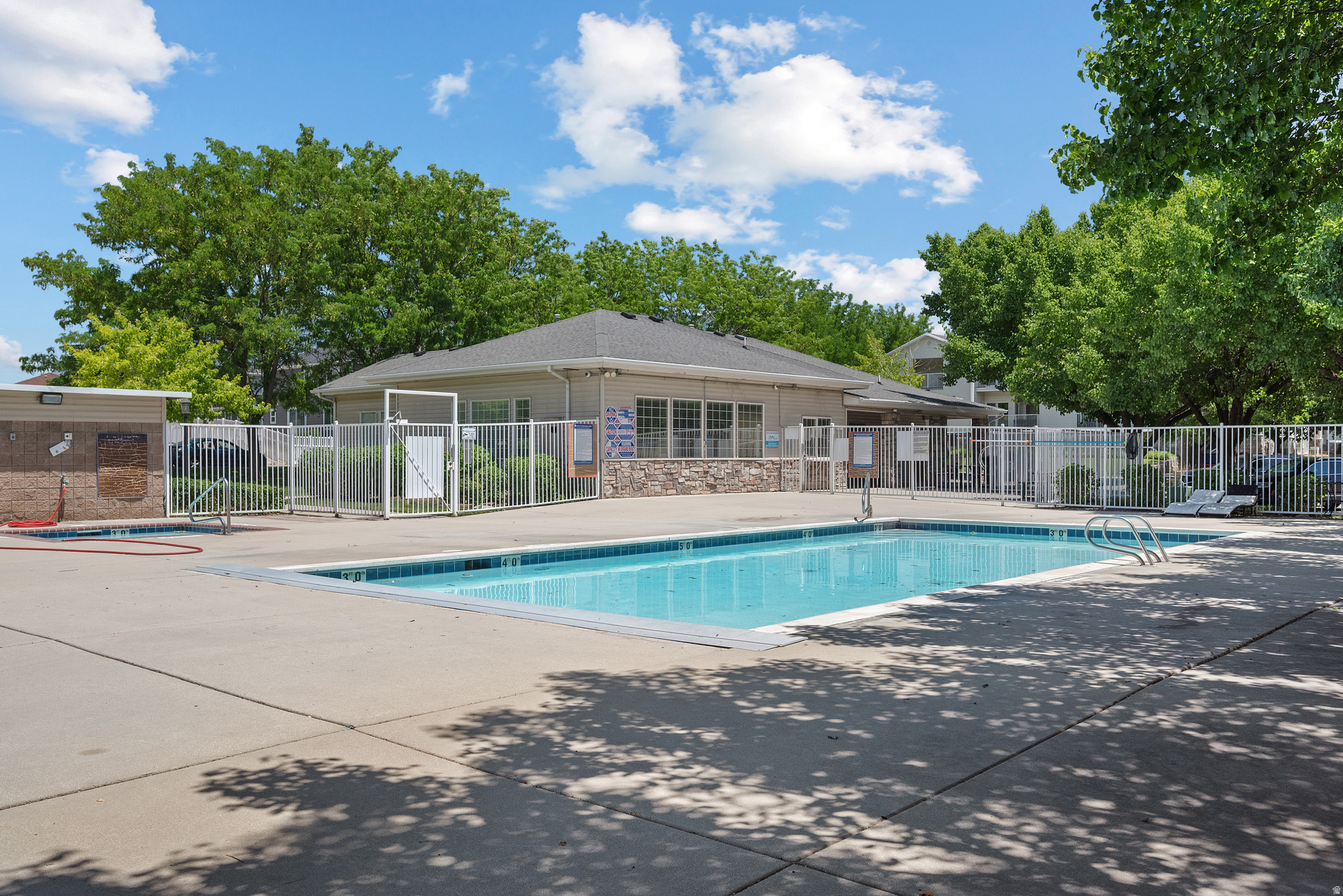 RIVER RUN CONDO PH 6 - Residential