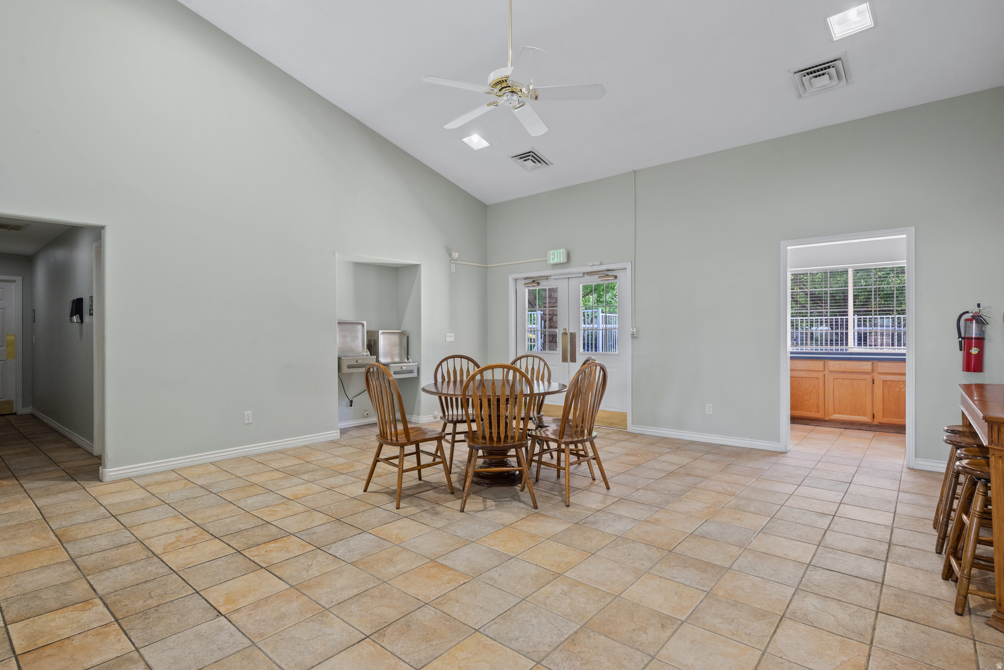 RIVER RUN CONDO PH 6 - Residential