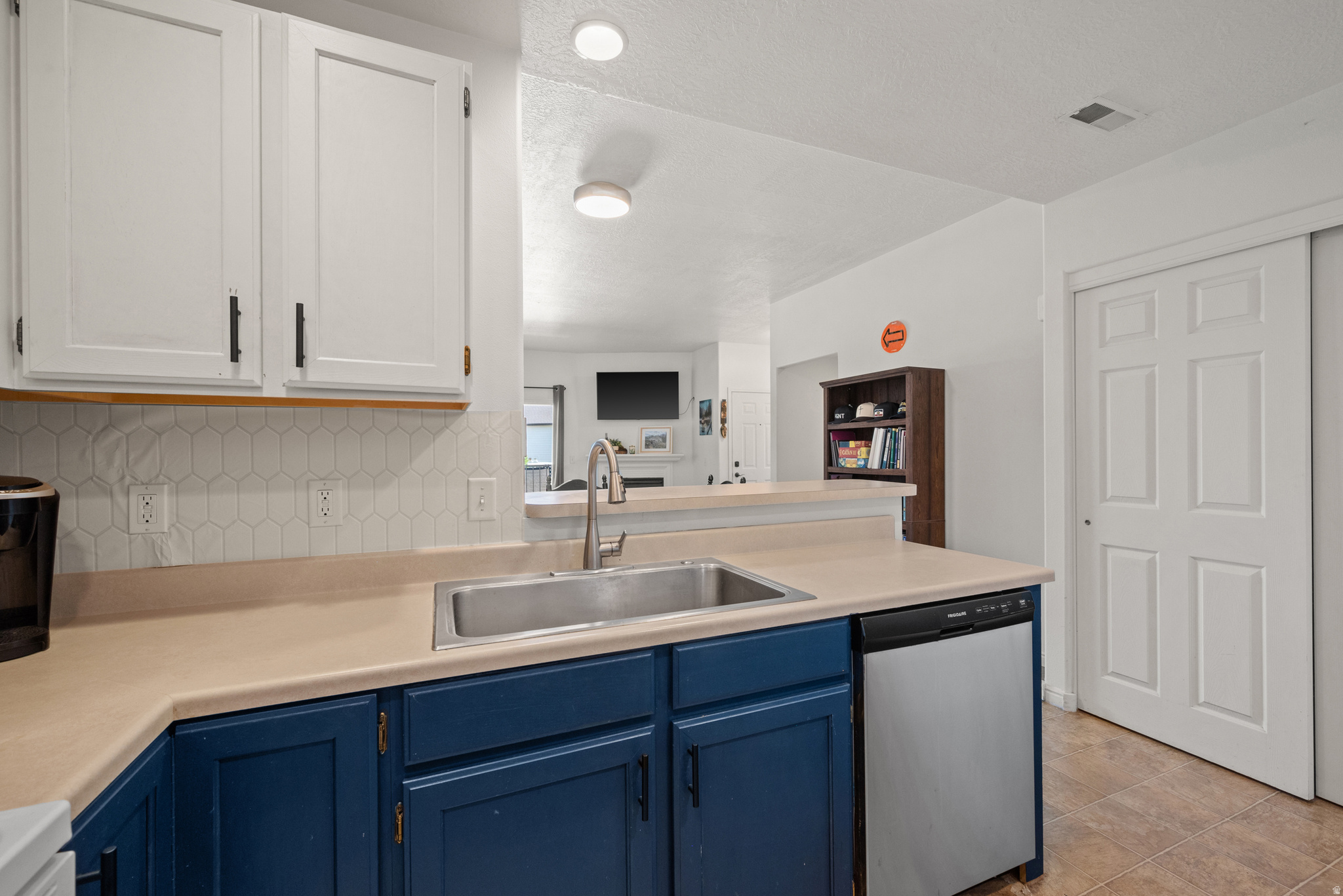 RIVER RUN CONDO PH 6 - Residential