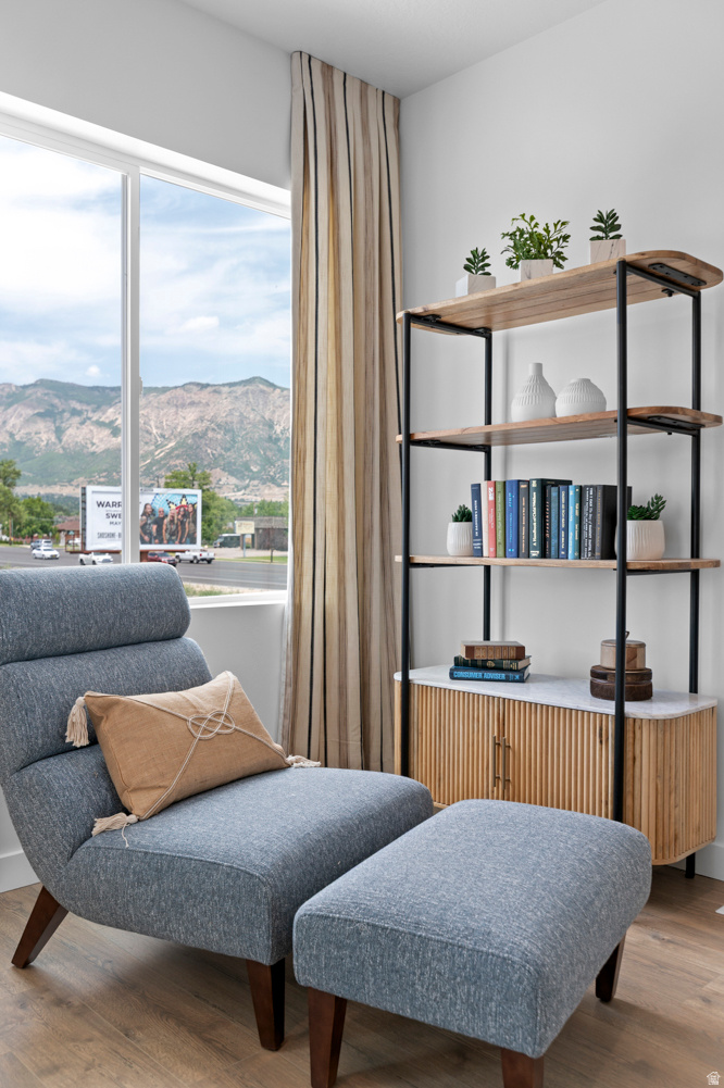 DIXON CREEK - Residential