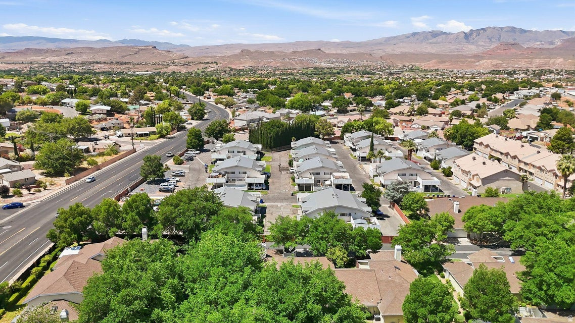RED CANYON TH 1 - Residential