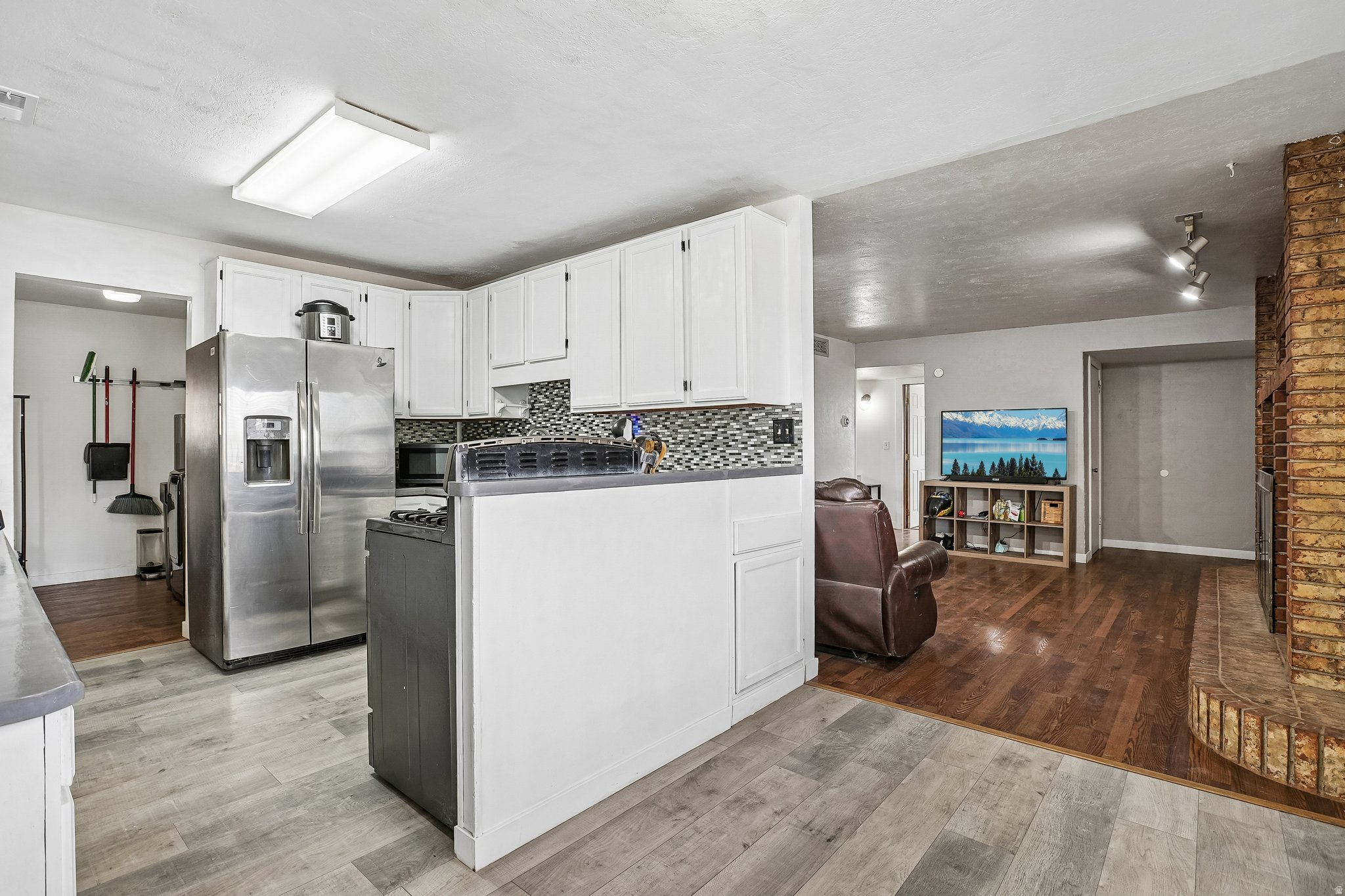 HOFFMAN HEIGHTS - Residential