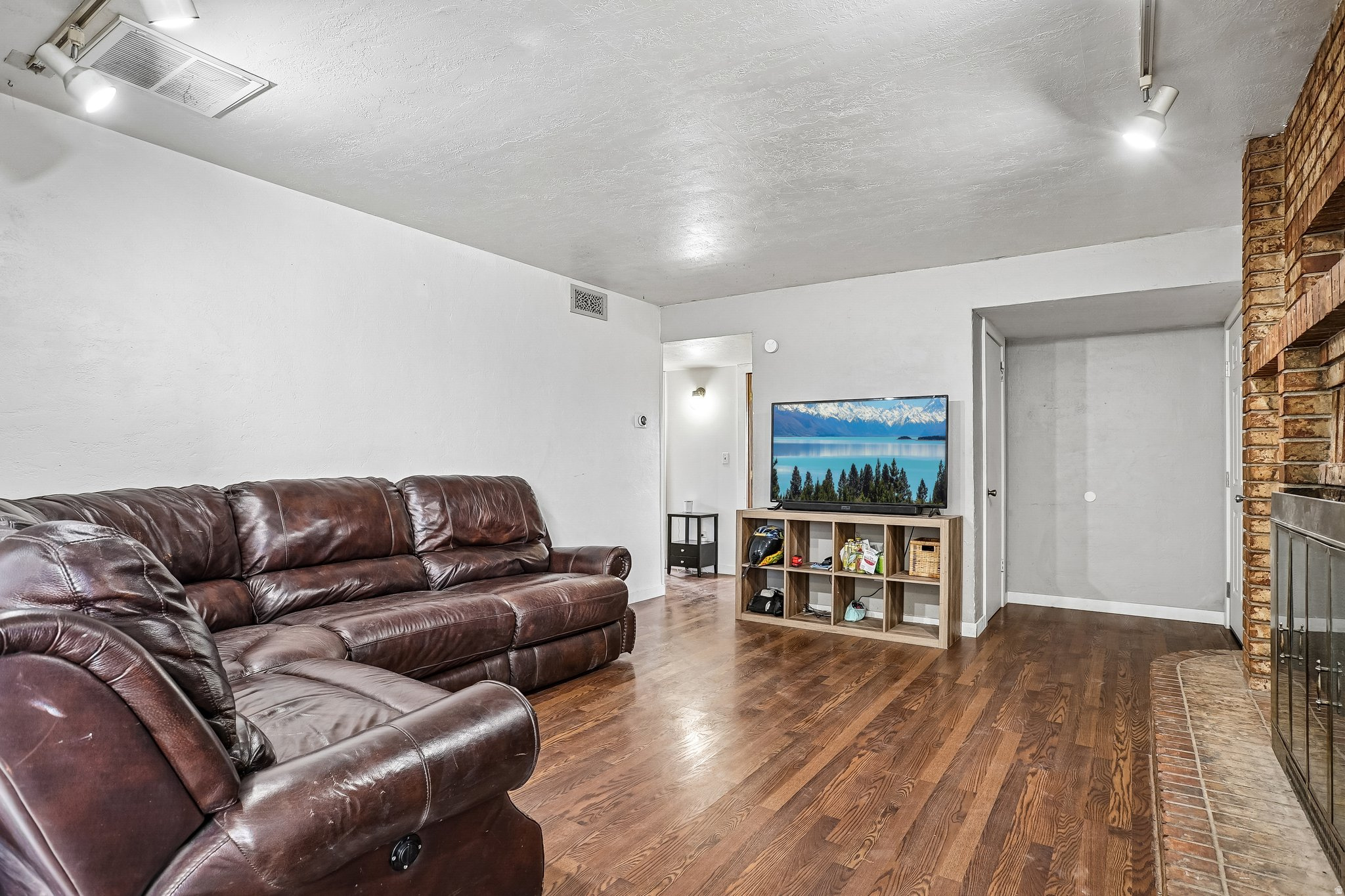 HOFFMAN HEIGHTS - Residential