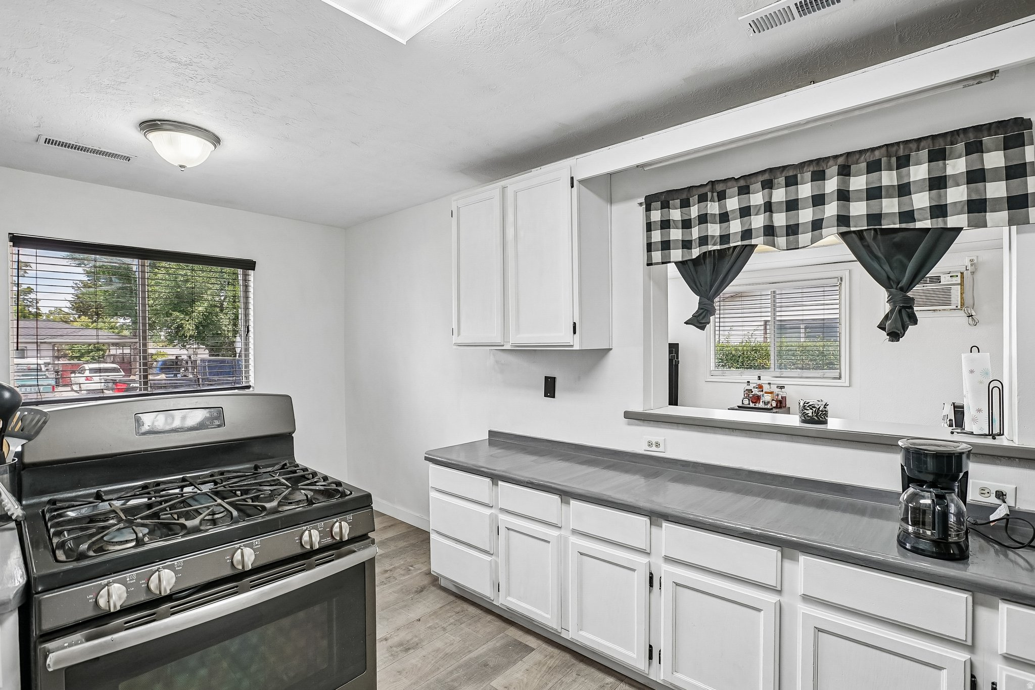 HOFFMAN HEIGHTS - Residential