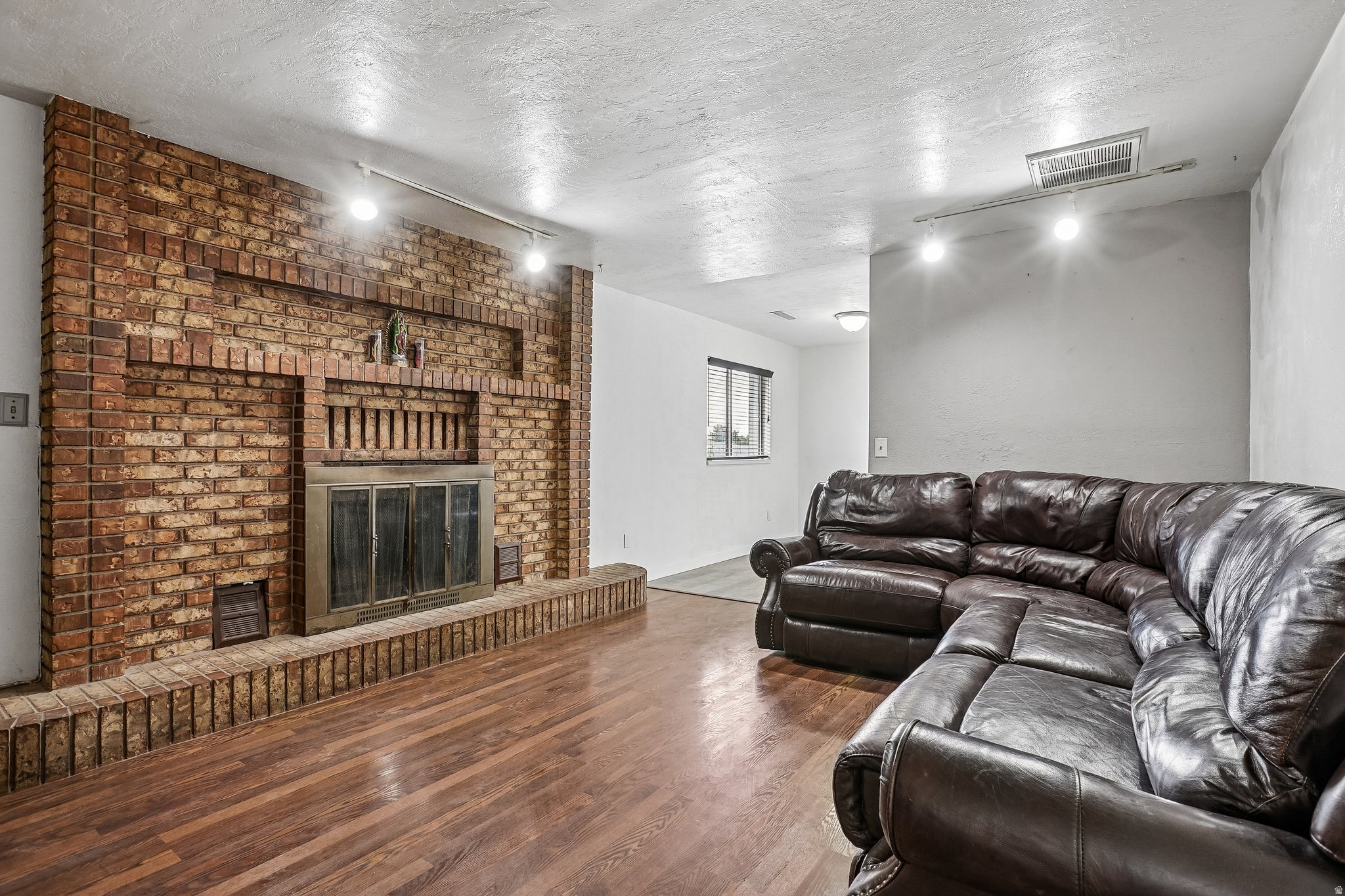 HOFFMAN HEIGHTS - Residential