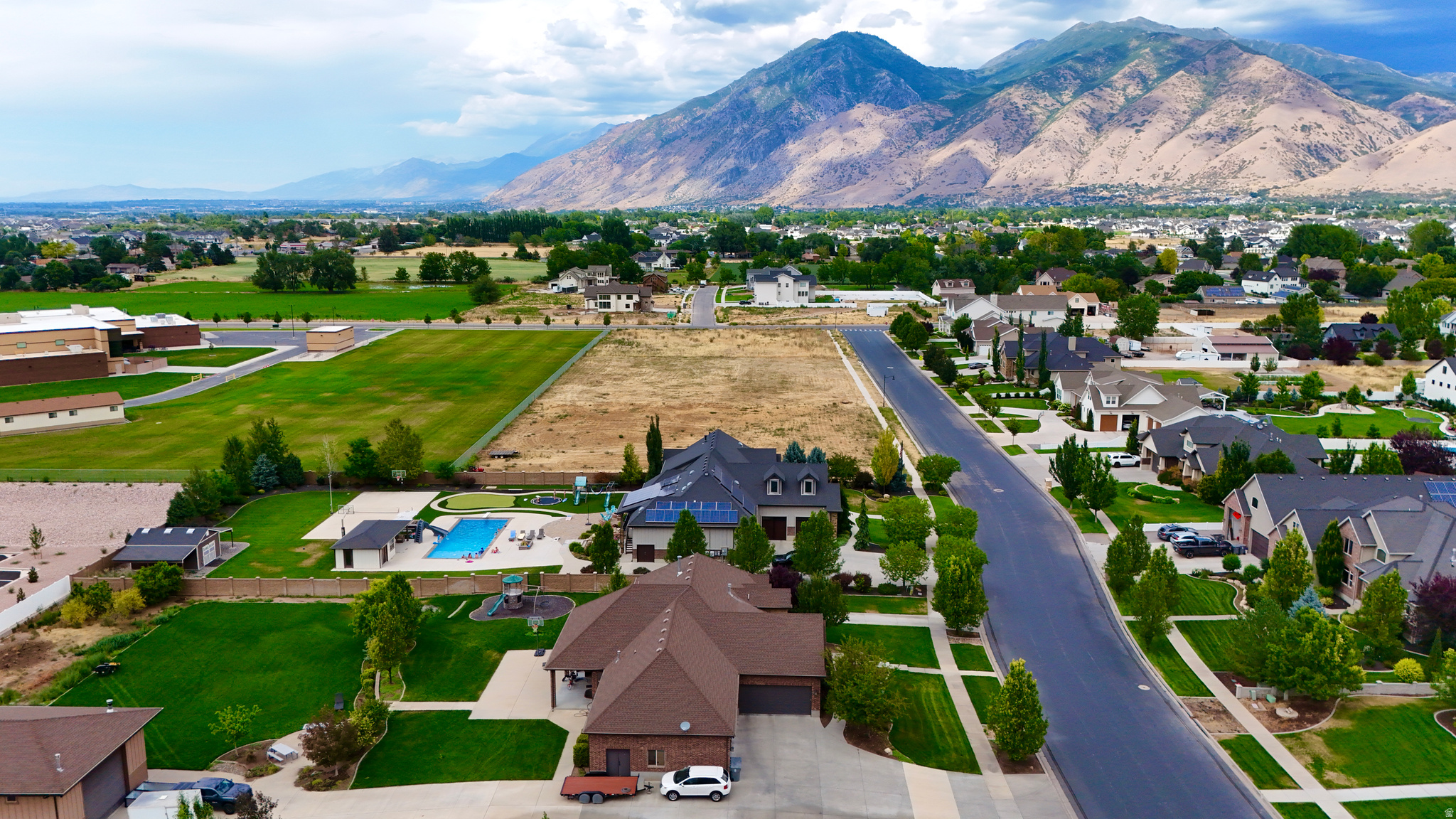 MISTY MEADOWS - Residential