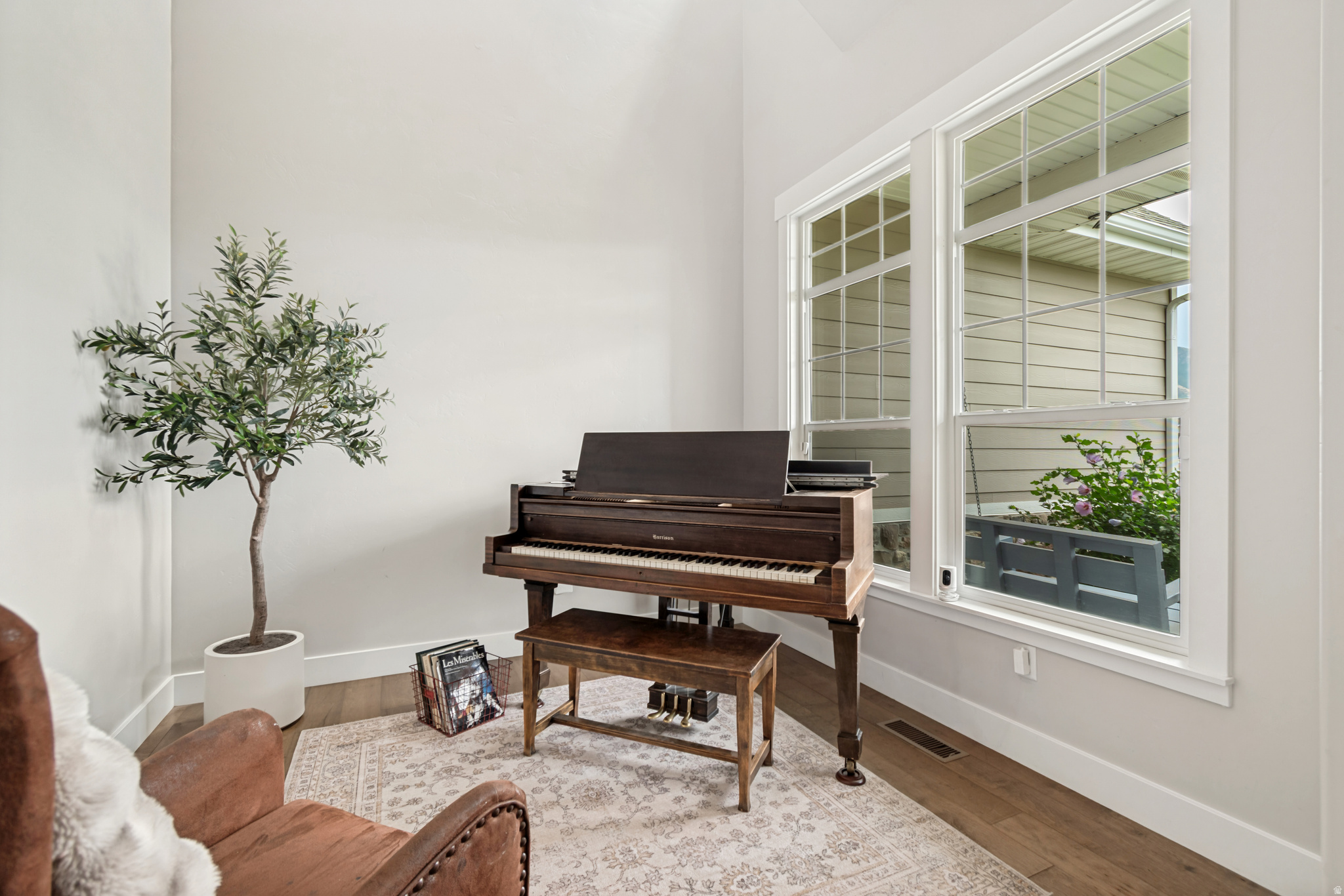 MISTY MEADOWS - Residential